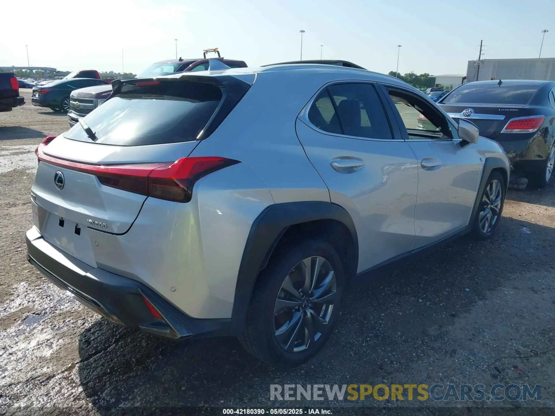 4 Photograph of a damaged car JTHY3JBH6K2013523 LEXUS UX 200 2019