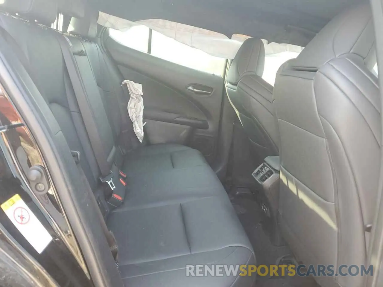 10 Photograph of a damaged car JTHY3JBH7K2000277 LEXUS UX 200 2019