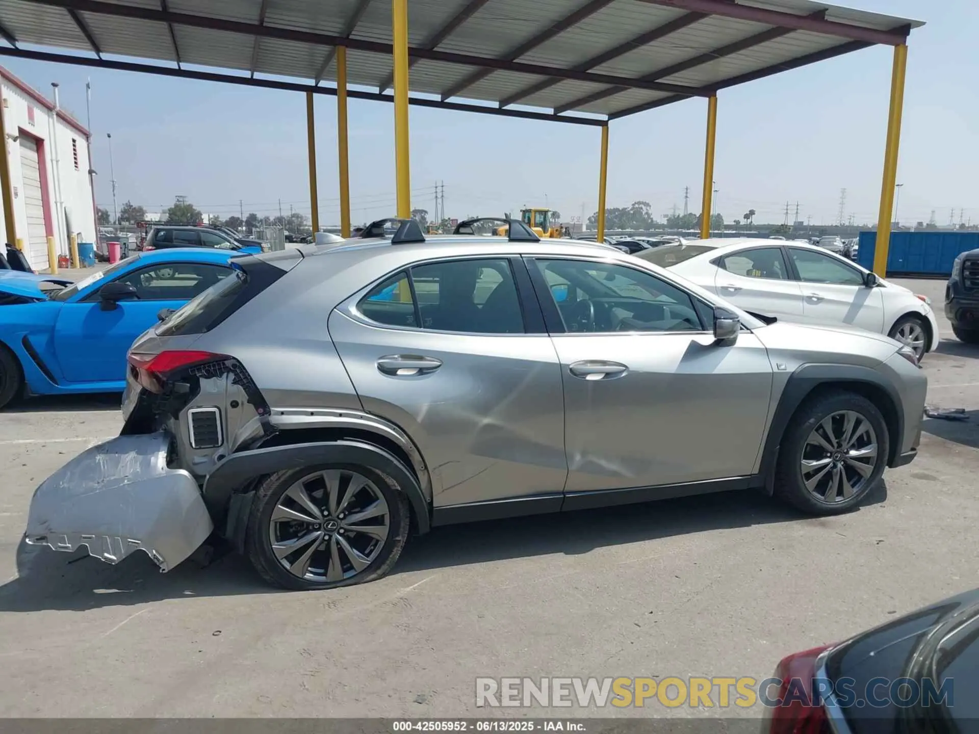 13 Photograph of a damaged car JTHY3JBH7K2017242 LEXUS UX 200 2019