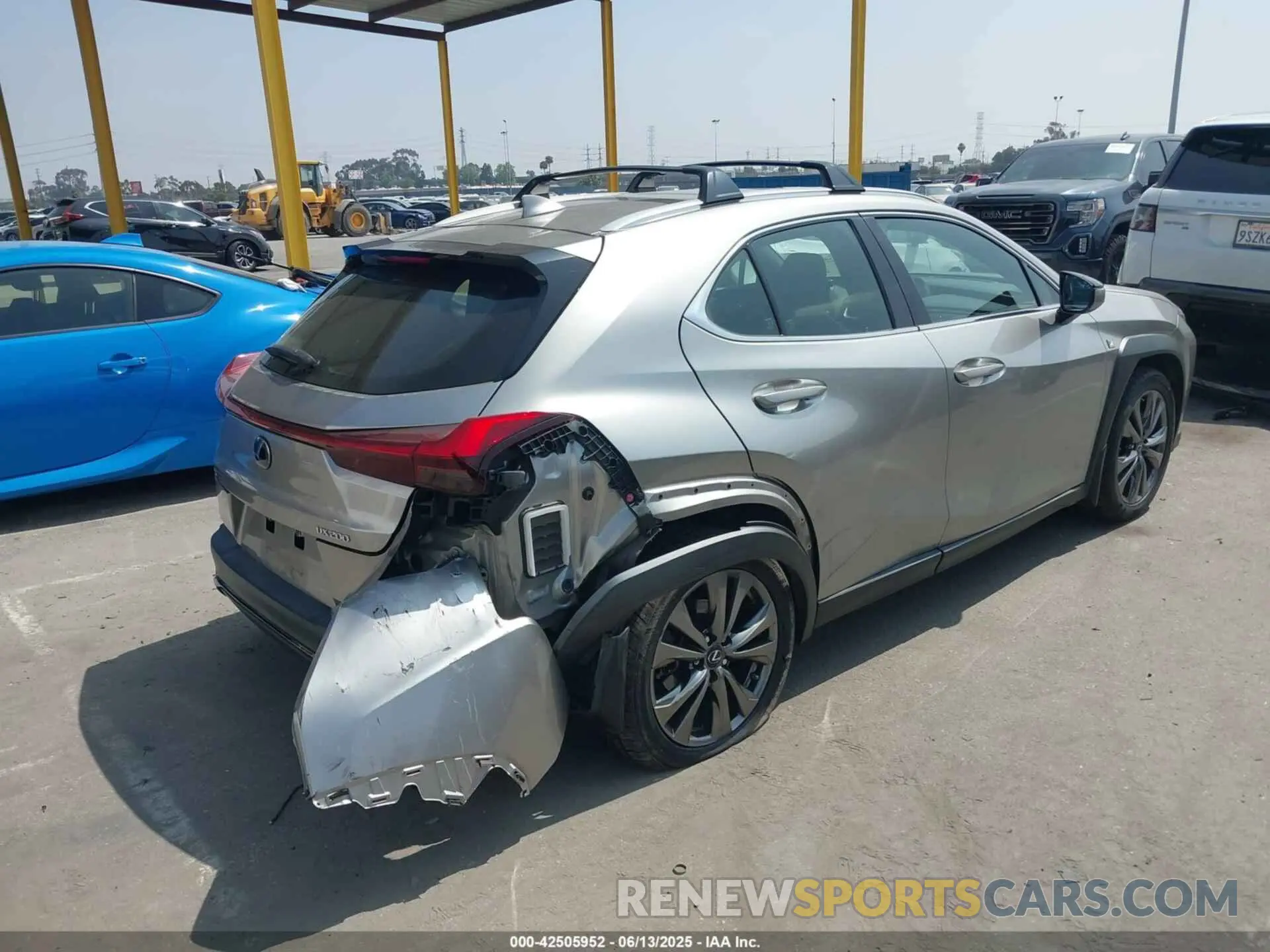 4 Photograph of a damaged car JTHY3JBH7K2017242 LEXUS UX 200 2019