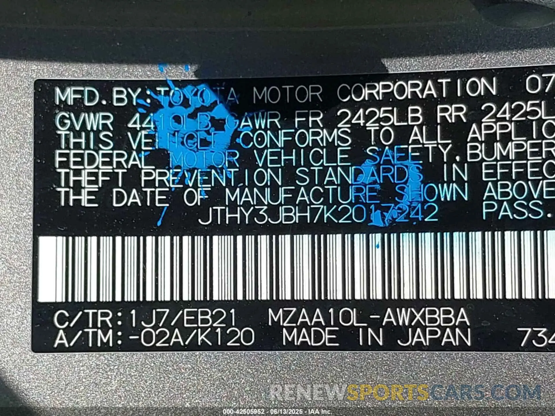 9 Photograph of a damaged car JTHY3JBH7K2017242 LEXUS UX 200 2019