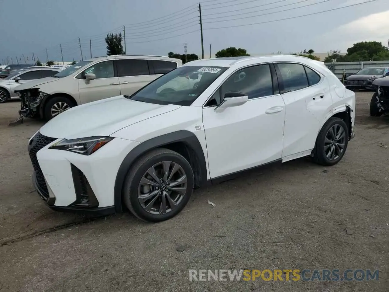 1 Photograph of a damaged car JTHY3JBH8K2005424 LEXUS UX 200 2019