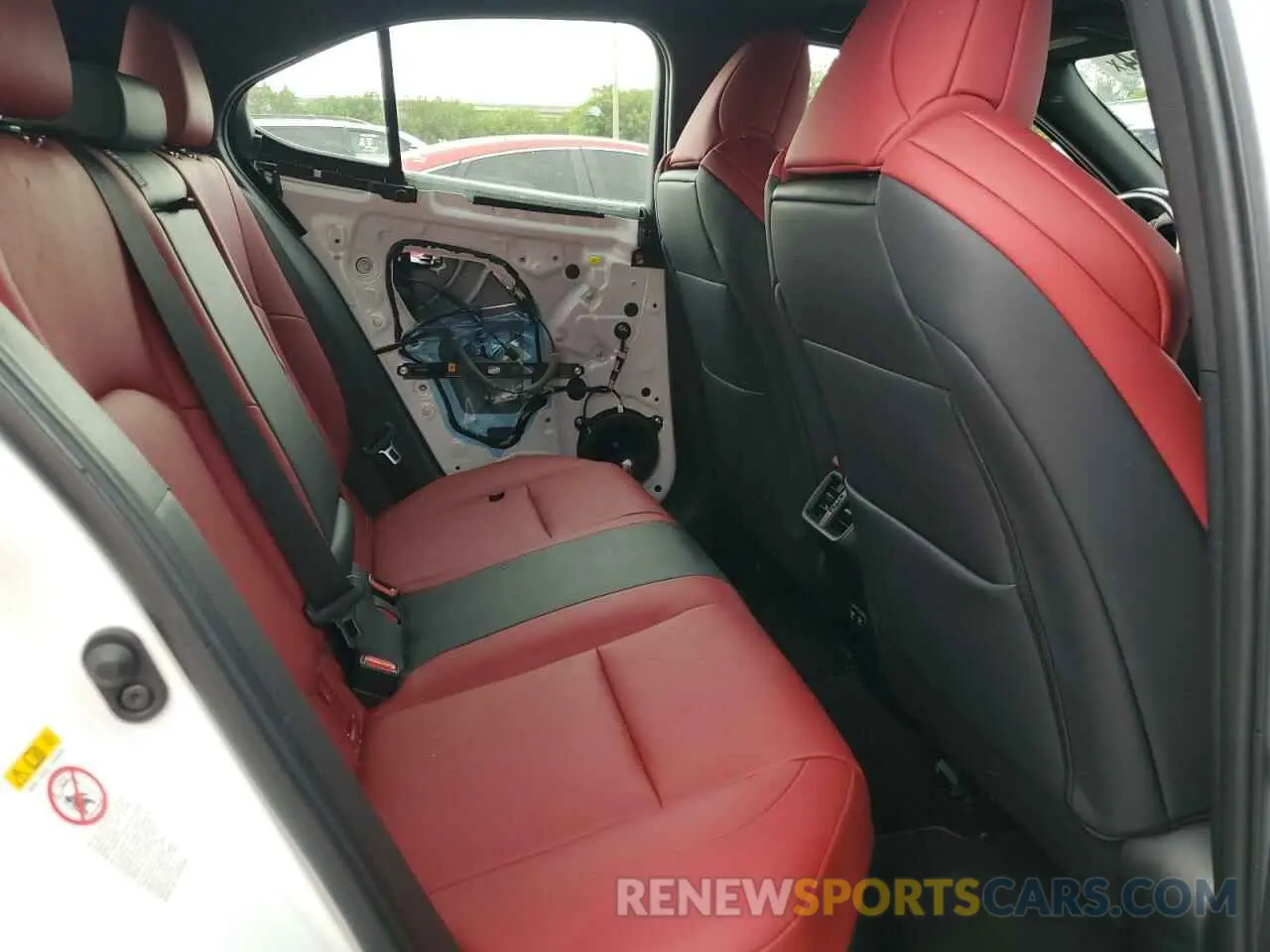10 Photograph of a damaged car JTHY3JBH8K2005424 LEXUS UX 200 2019