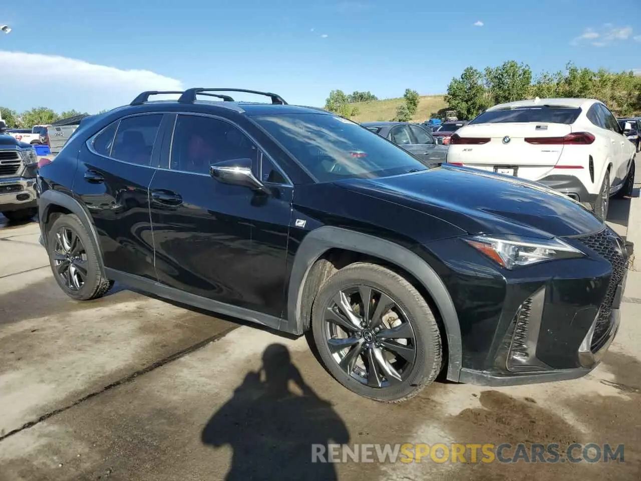 4 Photograph of a damaged car JTHY3JBH8K2006265 LEXUS UX 200 2019