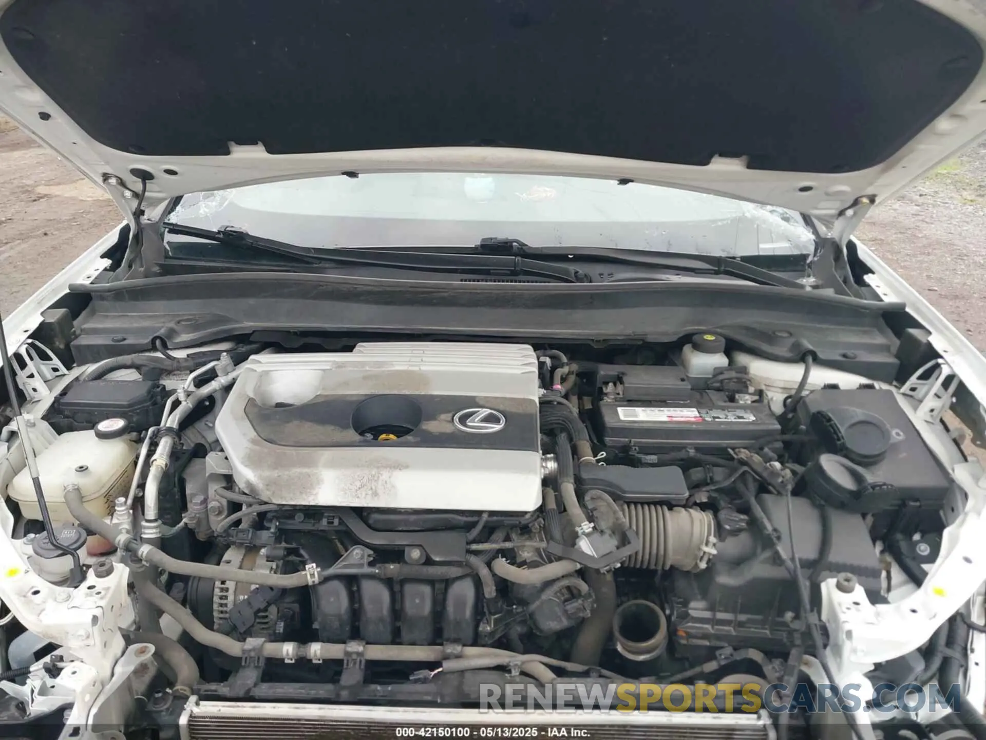 10 Photograph of a damaged car JTHY3JBH8K2014561 LEXUS UX 200 2019