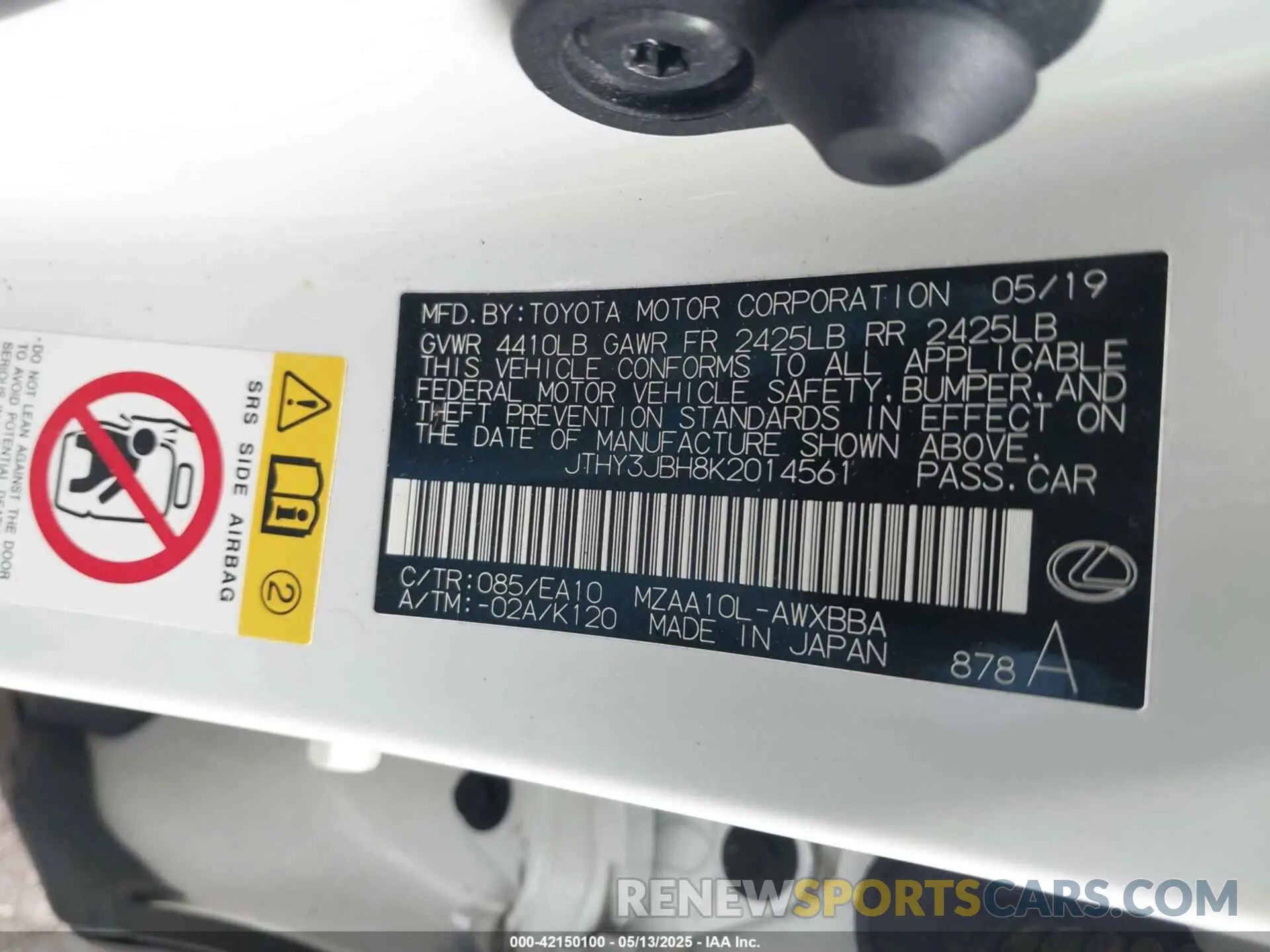 9 Photograph of a damaged car JTHY3JBH8K2014561 LEXUS UX 200 2019