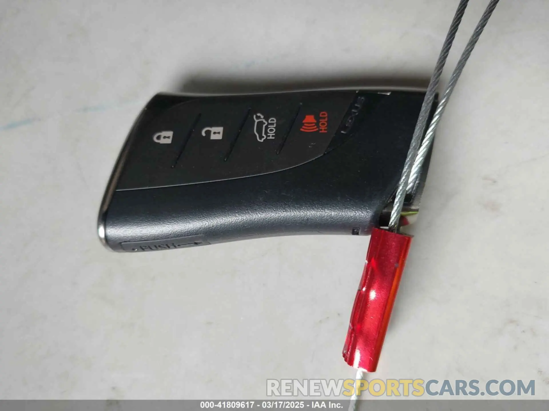 11 Photograph of a damaged car JTHY3JBH8K2014690 LEXUS UX 200 2019