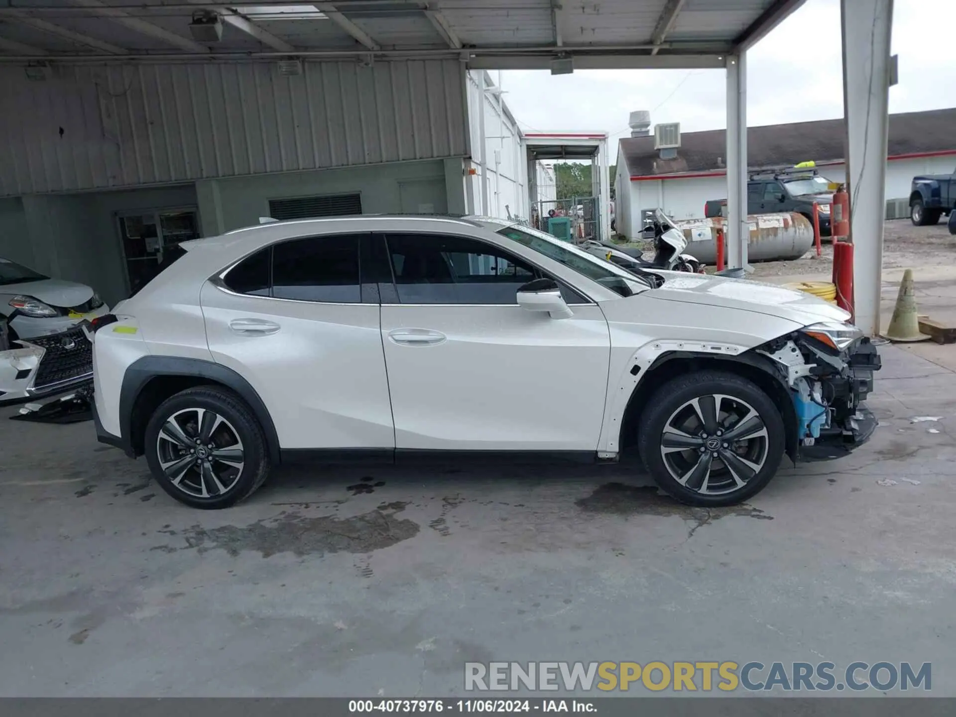 14 Photograph of a damaged car JTHP3JBH0L2022375 LEXUS UX 200 2020