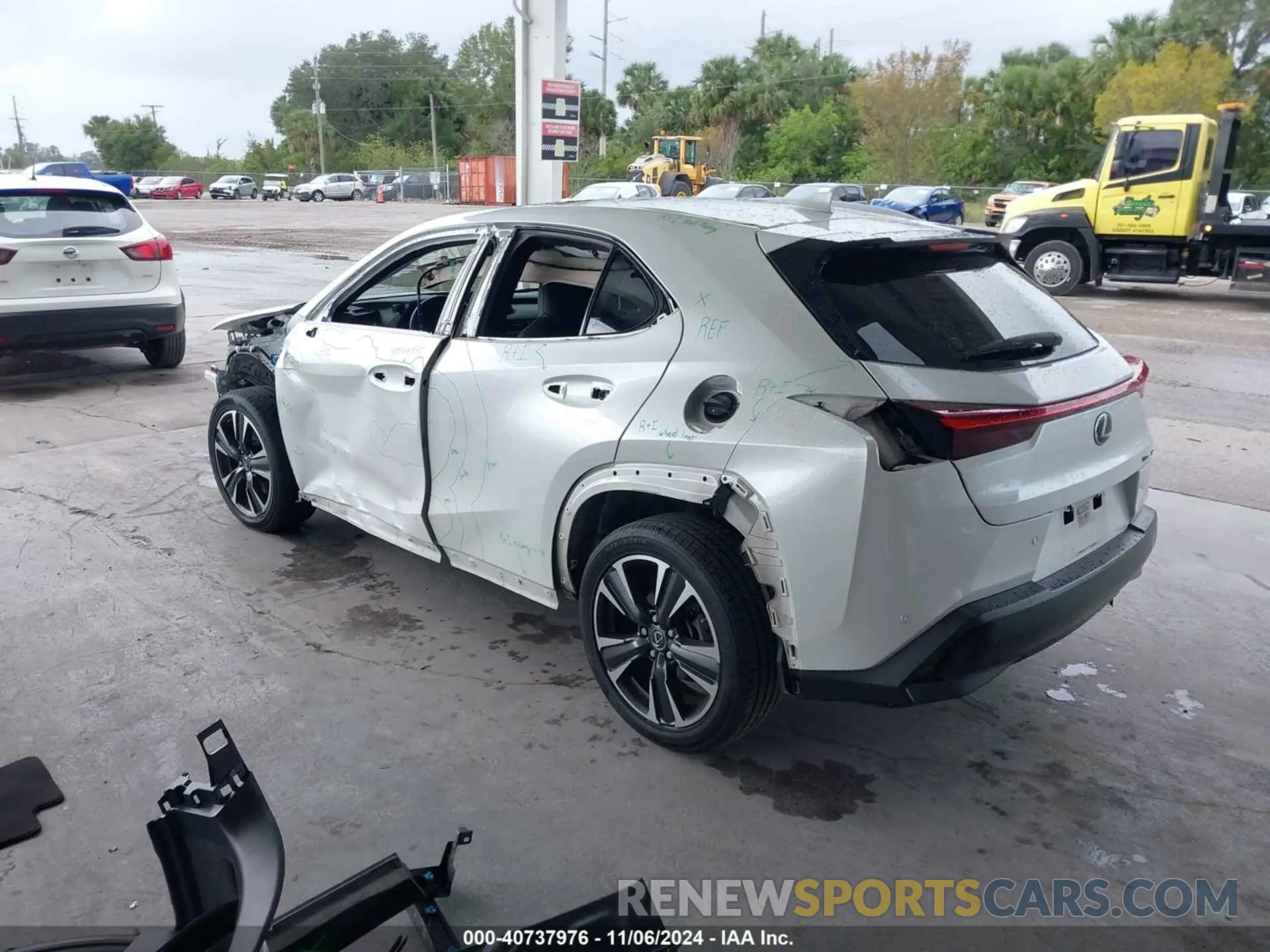 3 Photograph of a damaged car JTHP3JBH0L2022375 LEXUS UX 200 2020