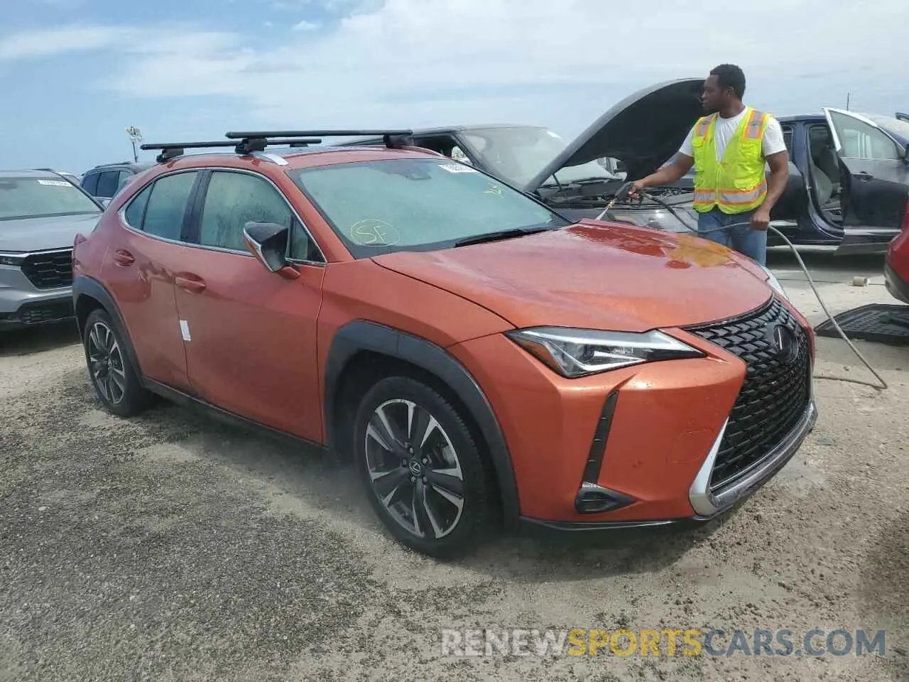 4 Photograph of a damaged car JTHP3JBH7L2026407 LEXUS UX 200 2020