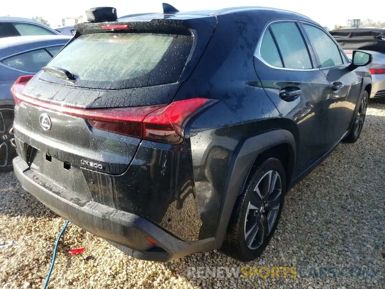 4 Photograph of a damaged car JTHX3JBH7L2029422 LEXUS UX 200 2020