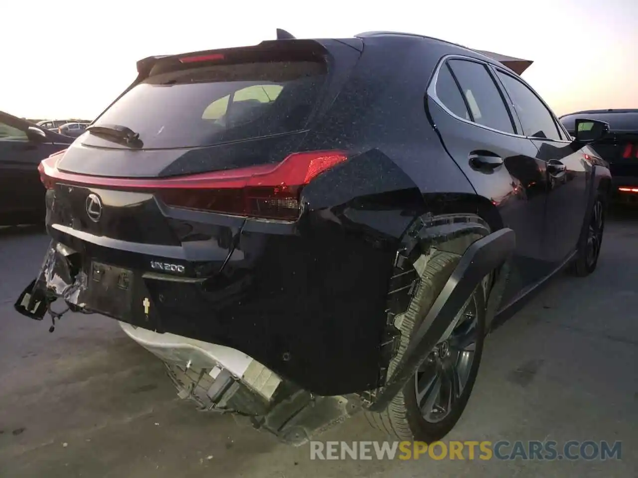 4 Photograph of a damaged car JTHX3JBH8L2026769 LEXUS UX 200 2020