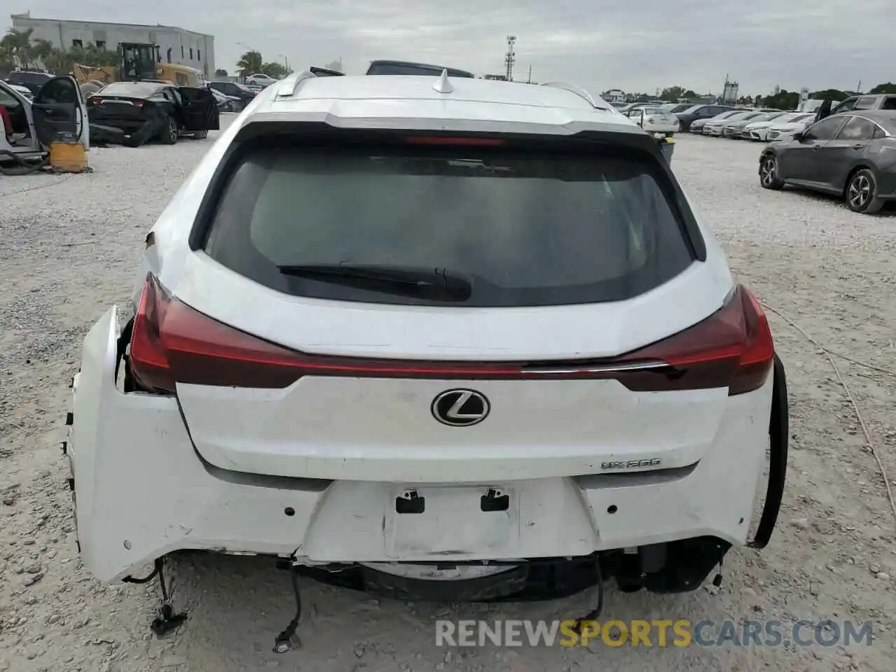 6 Photograph of a damaged car JTHP3JBH2M2039213 LEXUS UX 200 2021