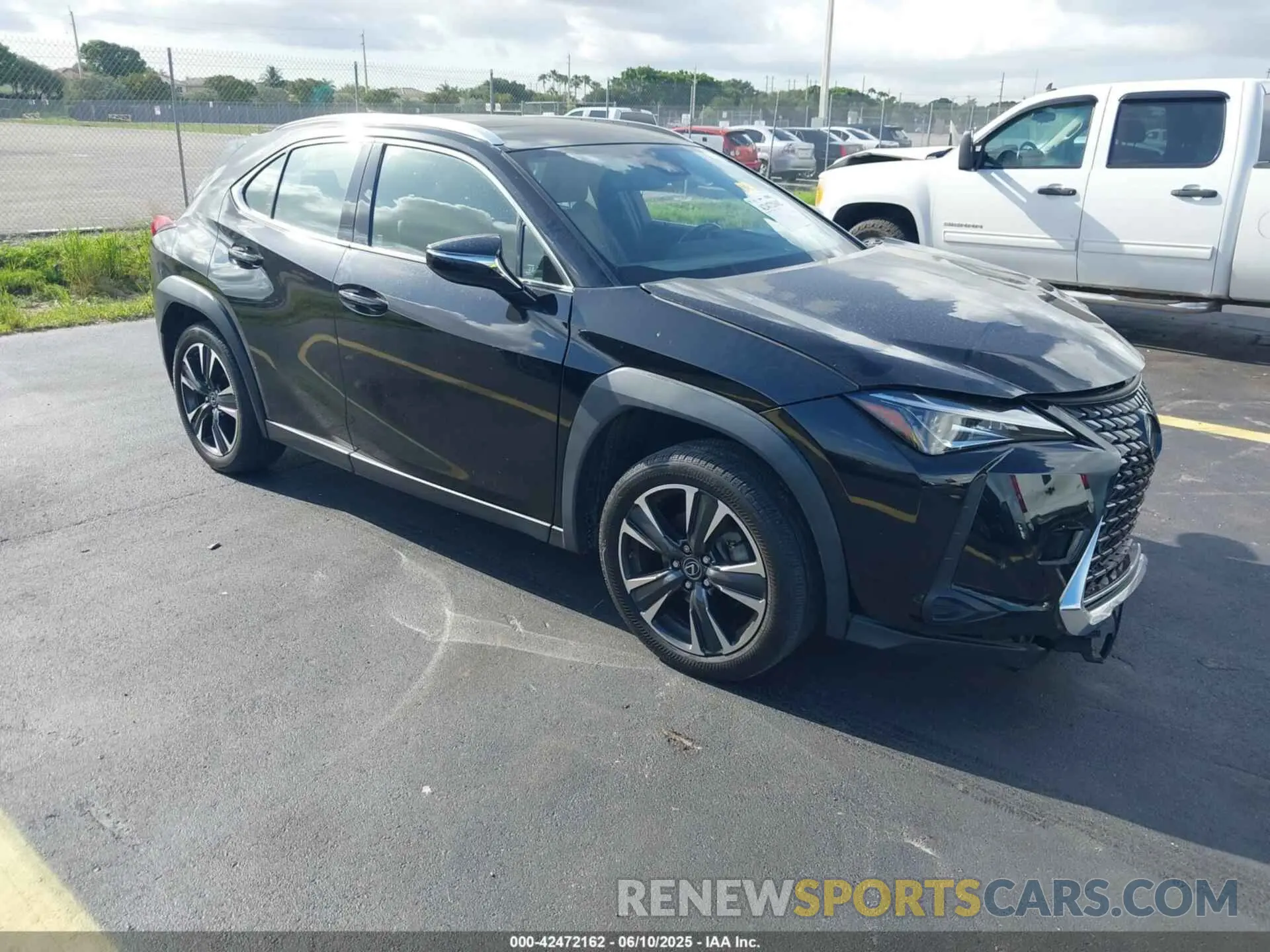 1 Photograph of a damaged car JTHP3JBH3M2032884 LEXUS UX 200 2021
