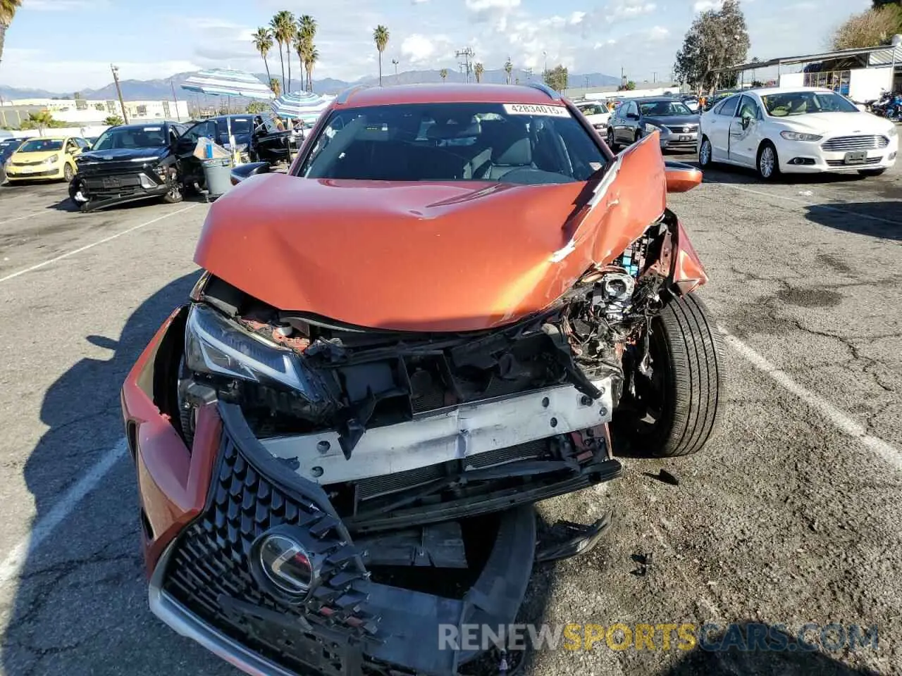 5 Photograph of a damaged car JTHX3JBH1M2036853 LEXUS UX 200 2021