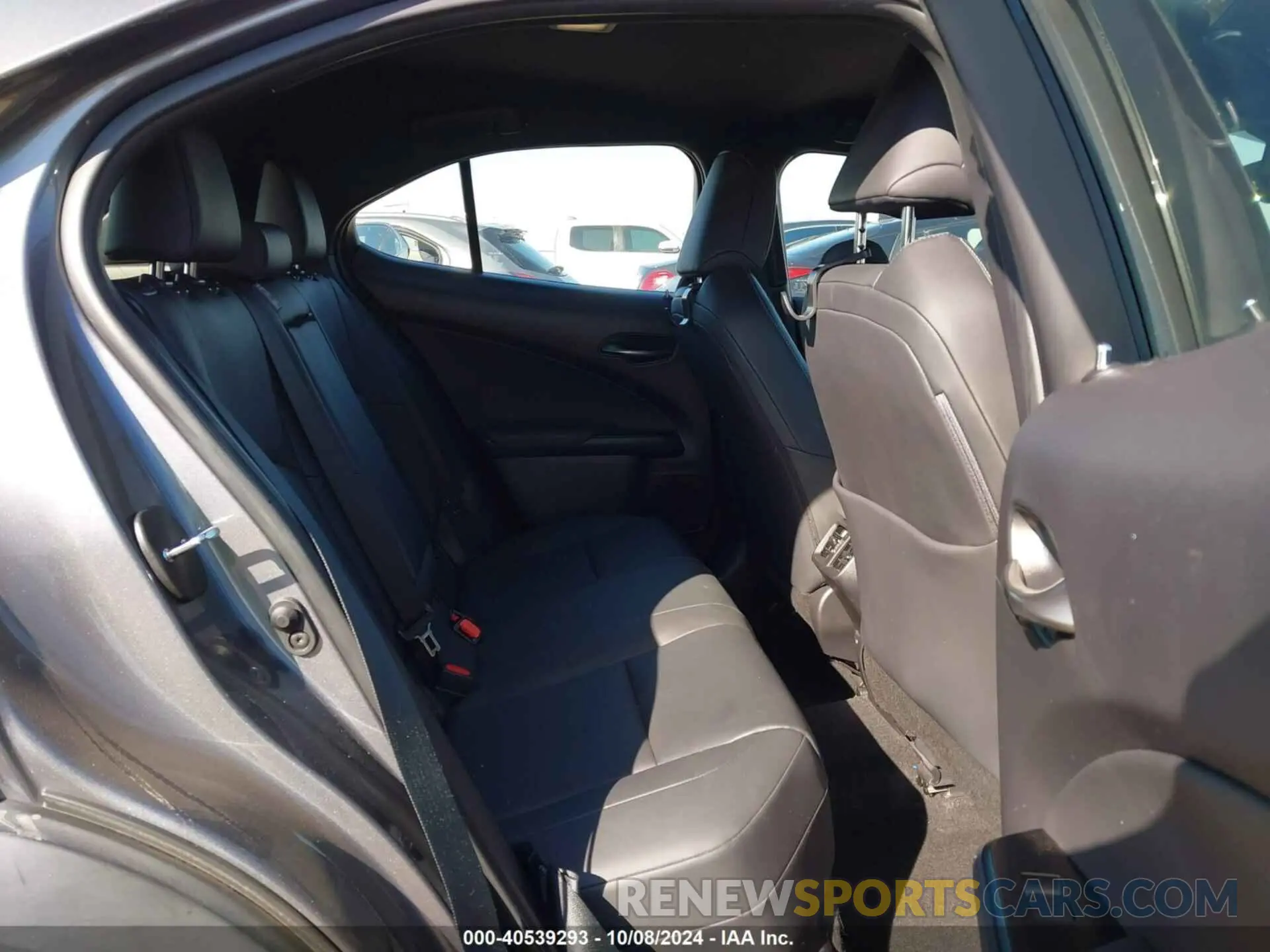 8 Photograph of a damaged car JTHX3JBH2M2042130 LEXUS UX 200 2021
