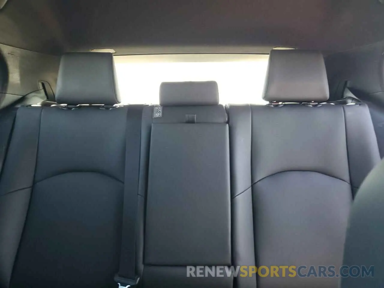 10 Photograph of a damaged car JTHX3JBH3M2037406 LEXUS UX 200 2021