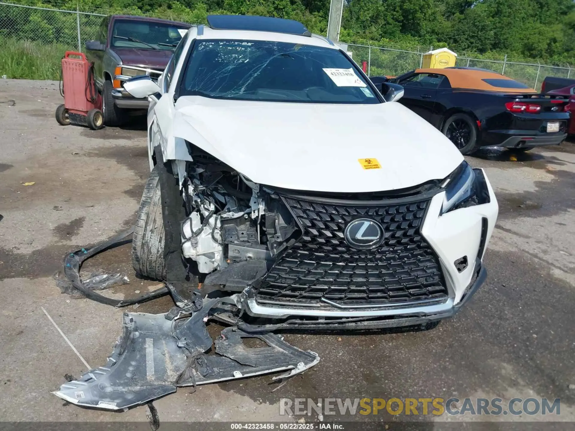 11 Photograph of a damaged car JTHX3JBH4M2032151 LEXUS UX 200 2021