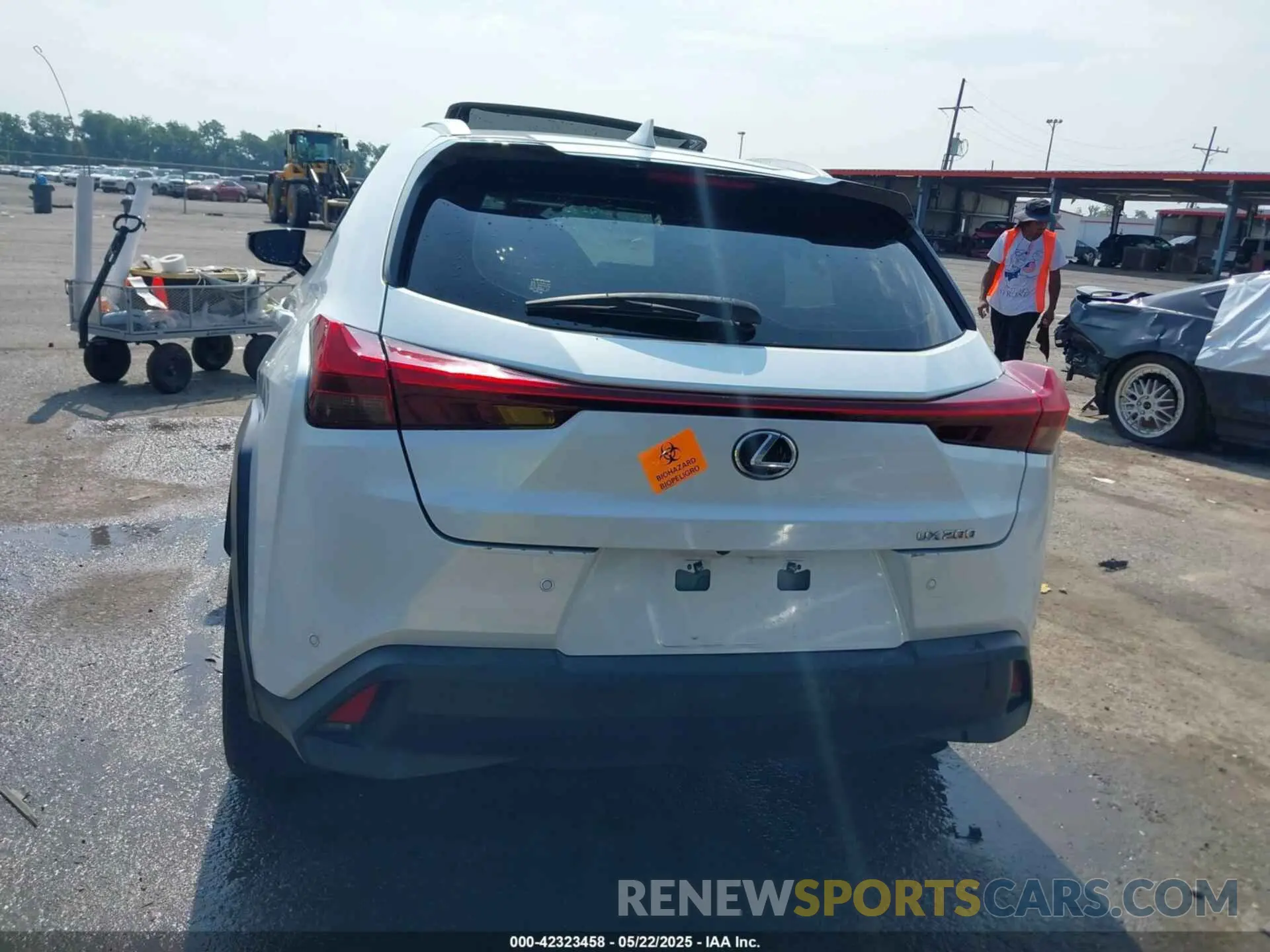 15 Photograph of a damaged car JTHX3JBH4M2032151 LEXUS UX 200 2021