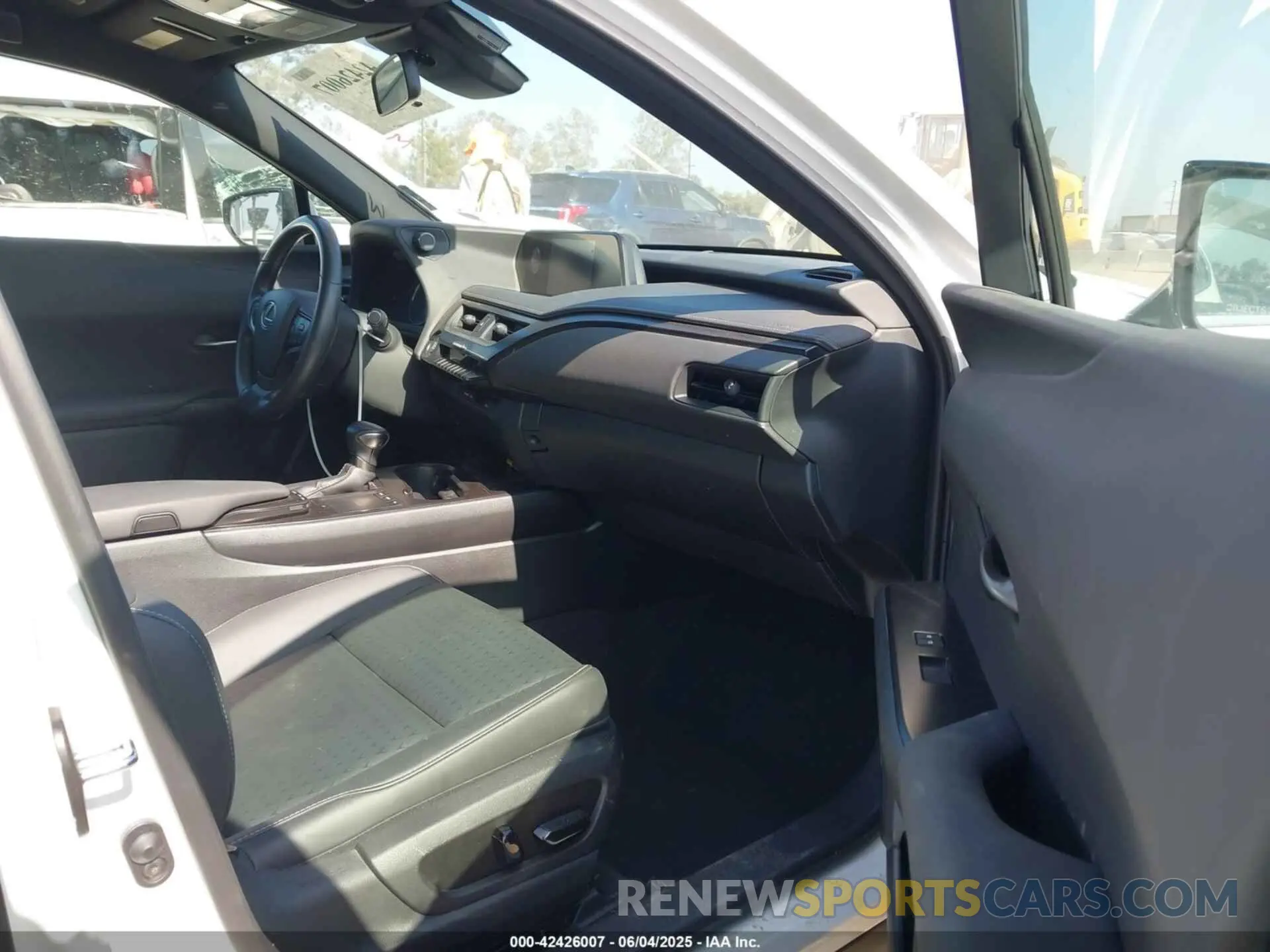 5 Photograph of a damaged car JTHX3JBH9M2036096 LEXUS UX 200 2021