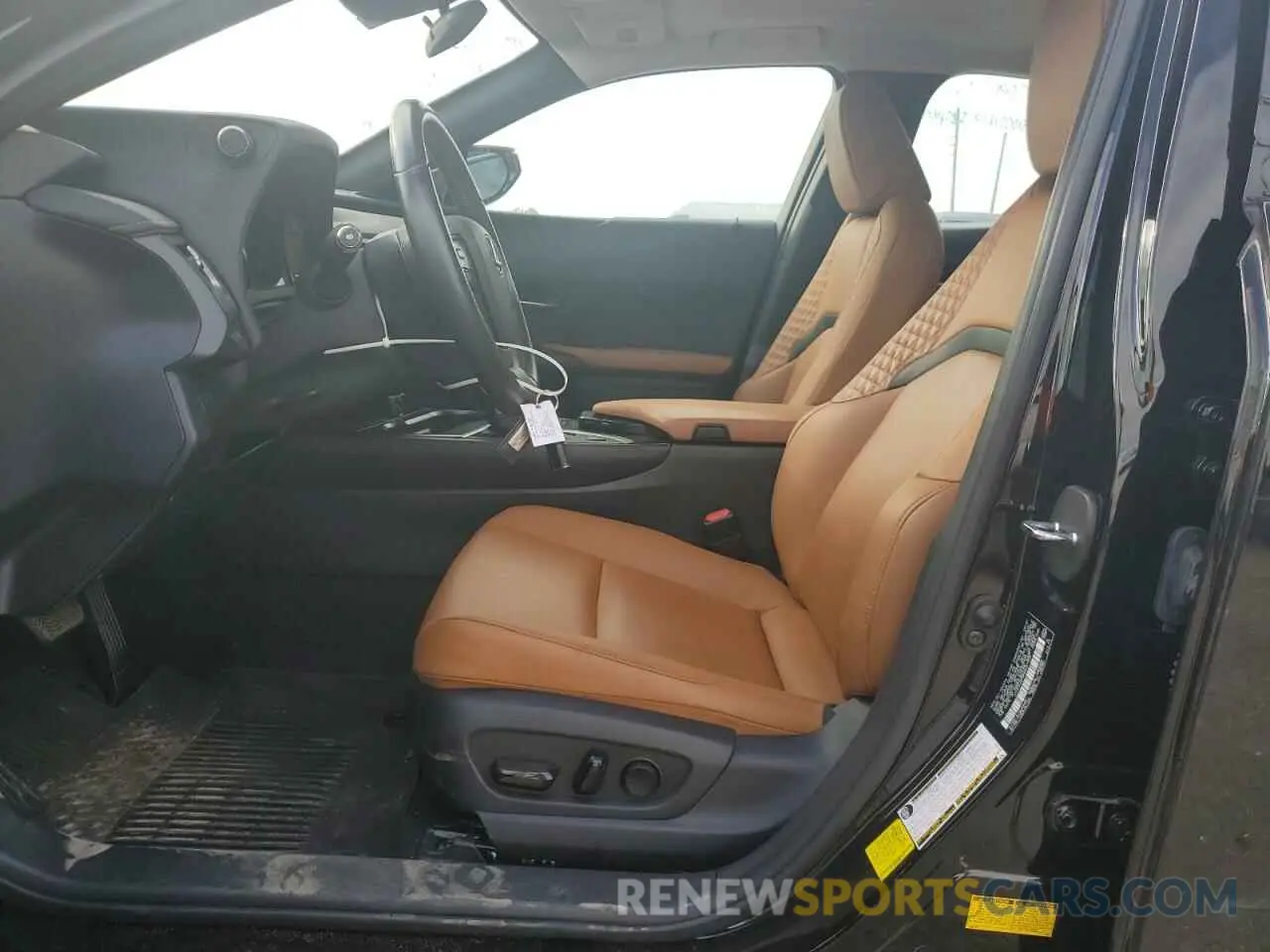 7 Photograph of a damaged car JTHX3JBH9M2037703 LEXUS UX 200 2021