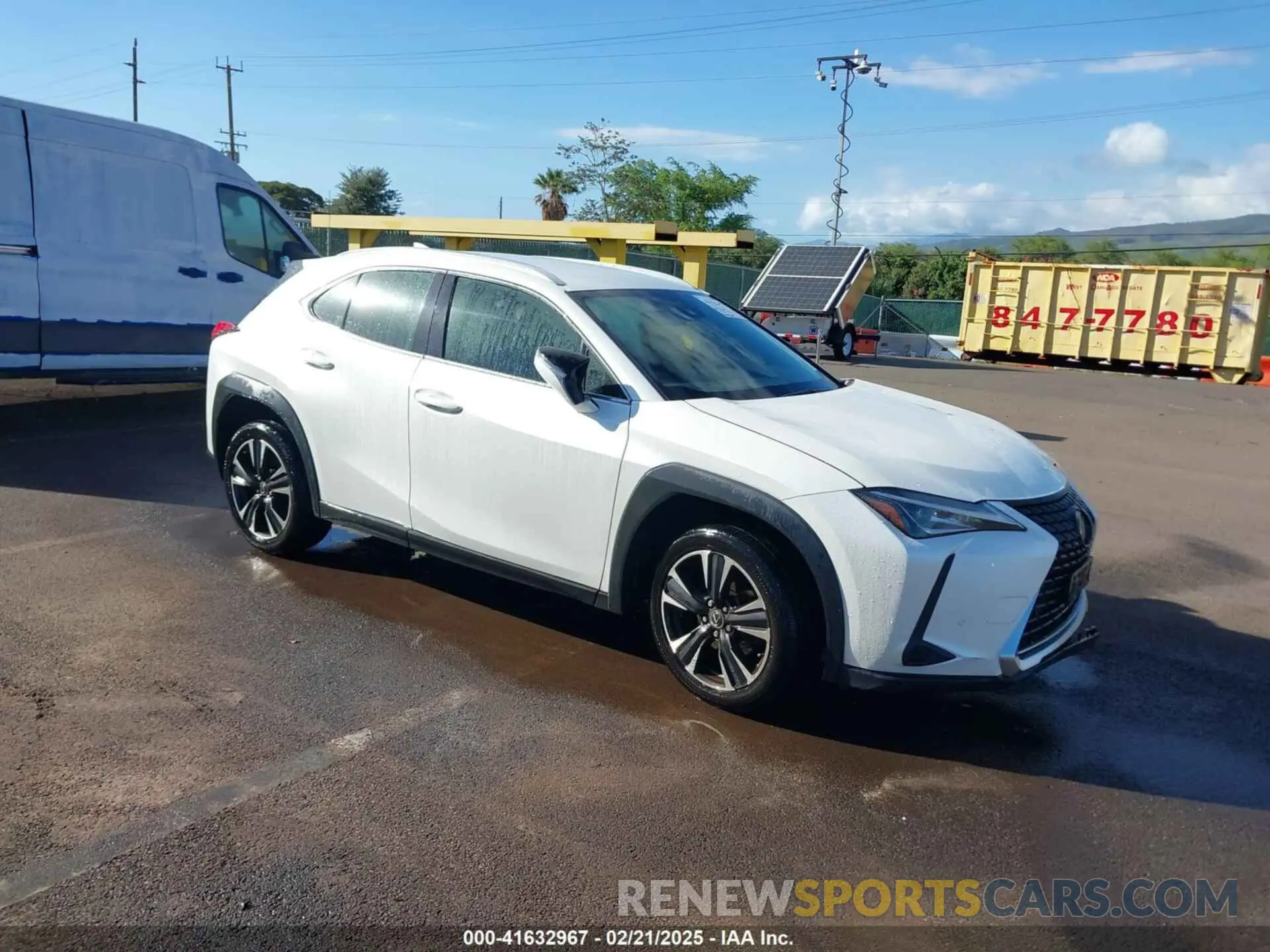 1 Photograph of a damaged car JTHX3JBH0N2055167 LEXUS UX 200 2022