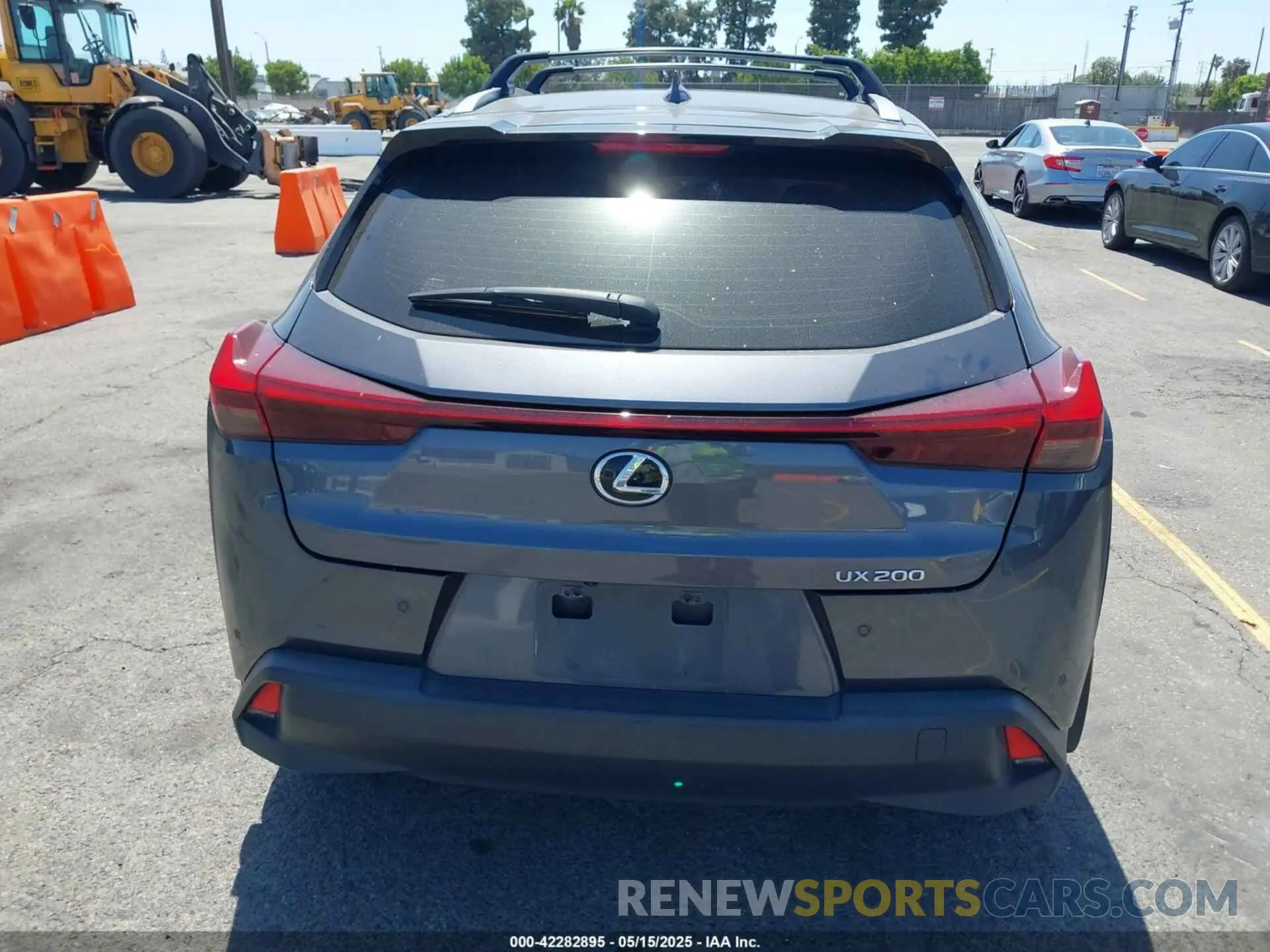 16 Photograph of a damaged car JTHX3JBH7N2055392 LEXUS UX 200 2022