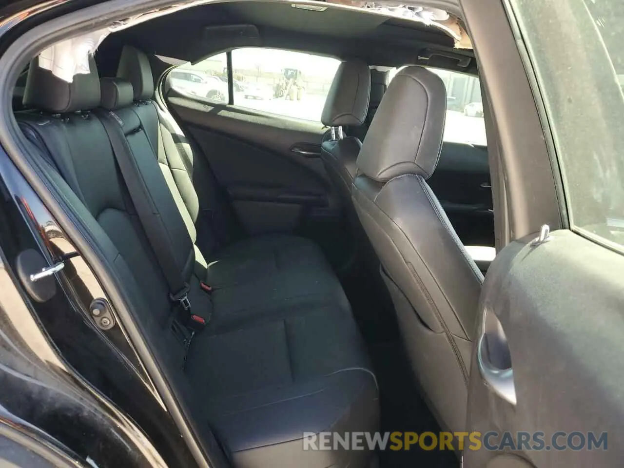 11 Photograph of a damaged car JTHX3JBH9N2052462 LEXUS UX 200 BAS 2022
