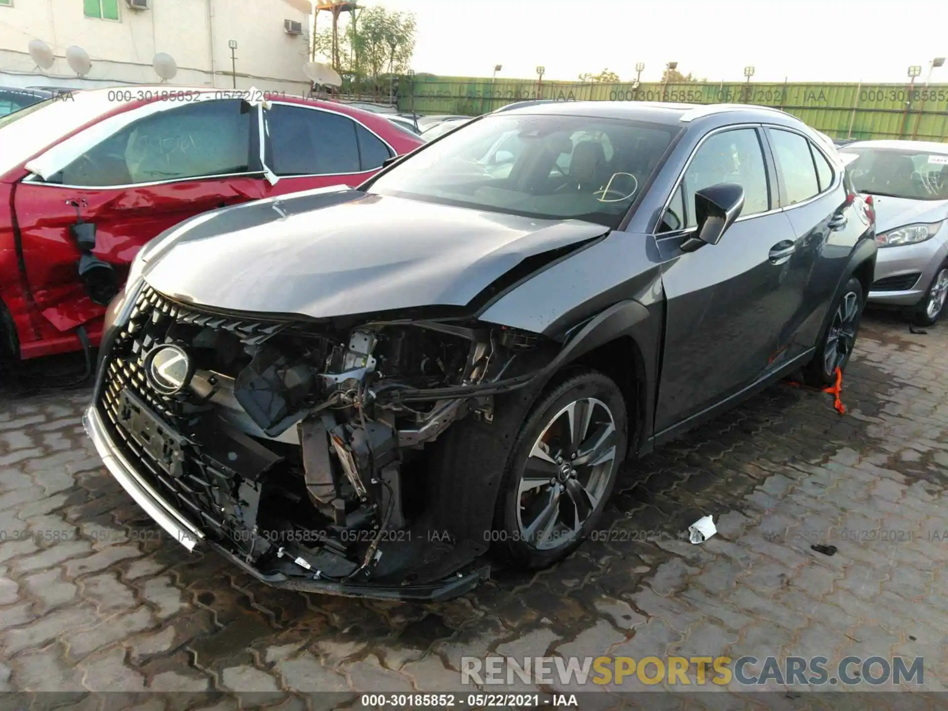 2 Photograph of a damaged car 00000000000004176 LEXUS UX 2019