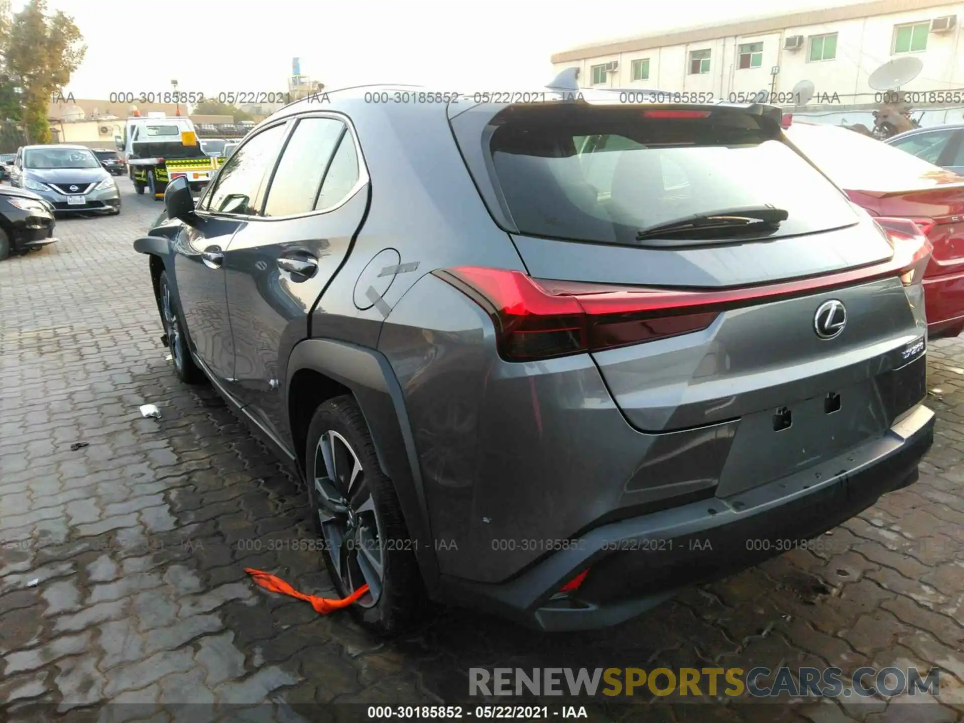 3 Photograph of a damaged car 00000000000004176 LEXUS UX 2019