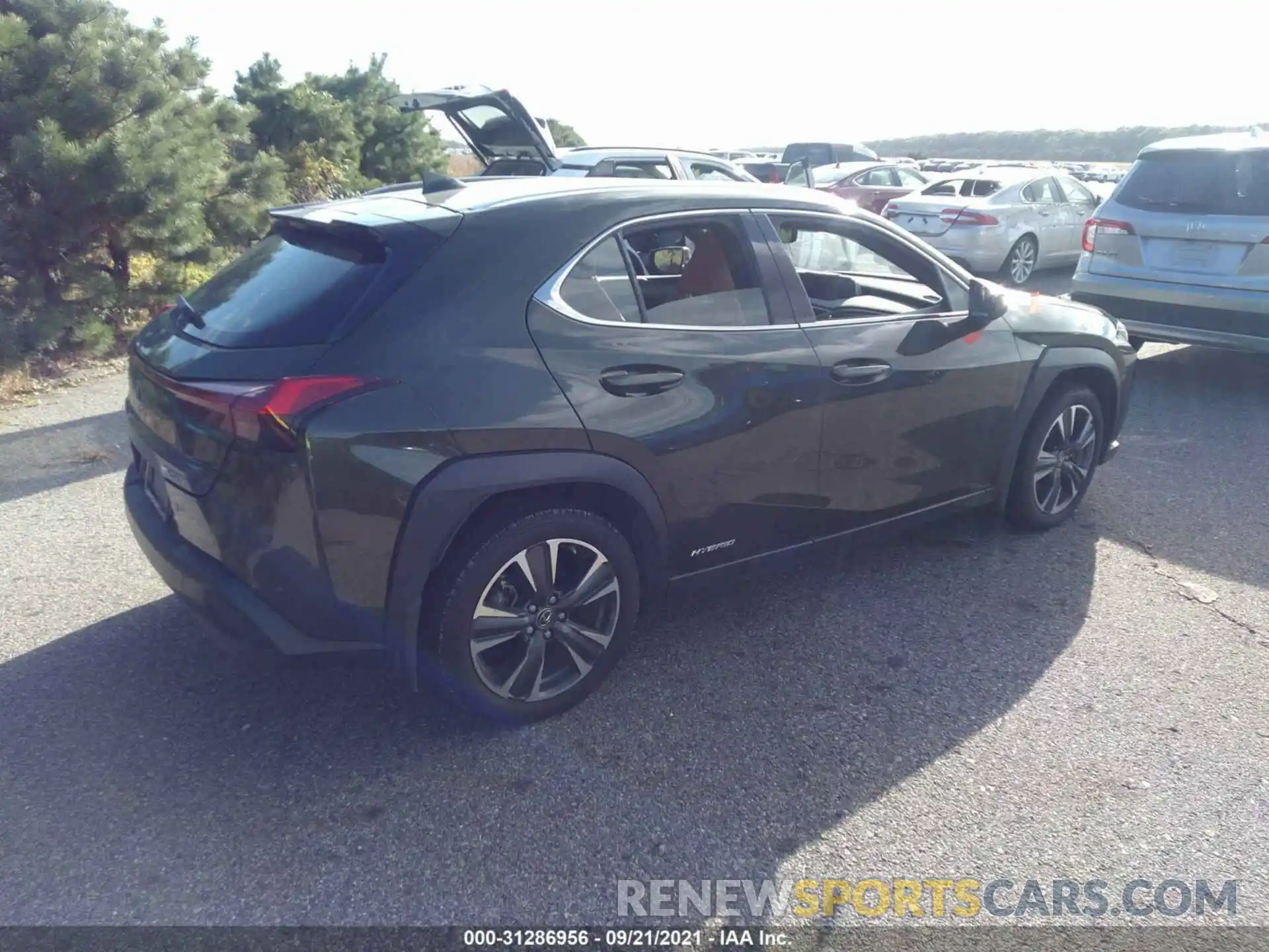 4 Photograph of a damaged car JTHU9JBH0K2002028 LEXUS UX 2019