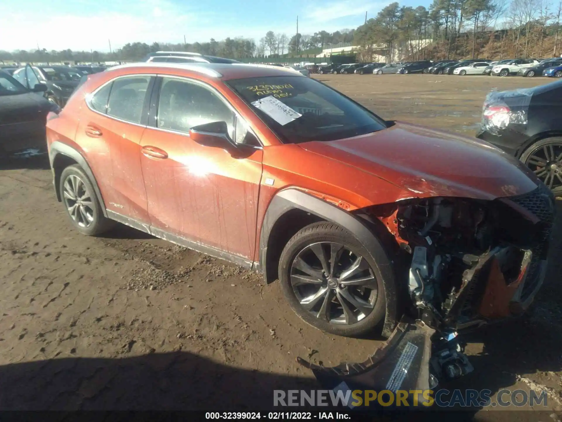 1 Photograph of a damaged car JTHU9JBH8K2002570 LEXUS UX 2019