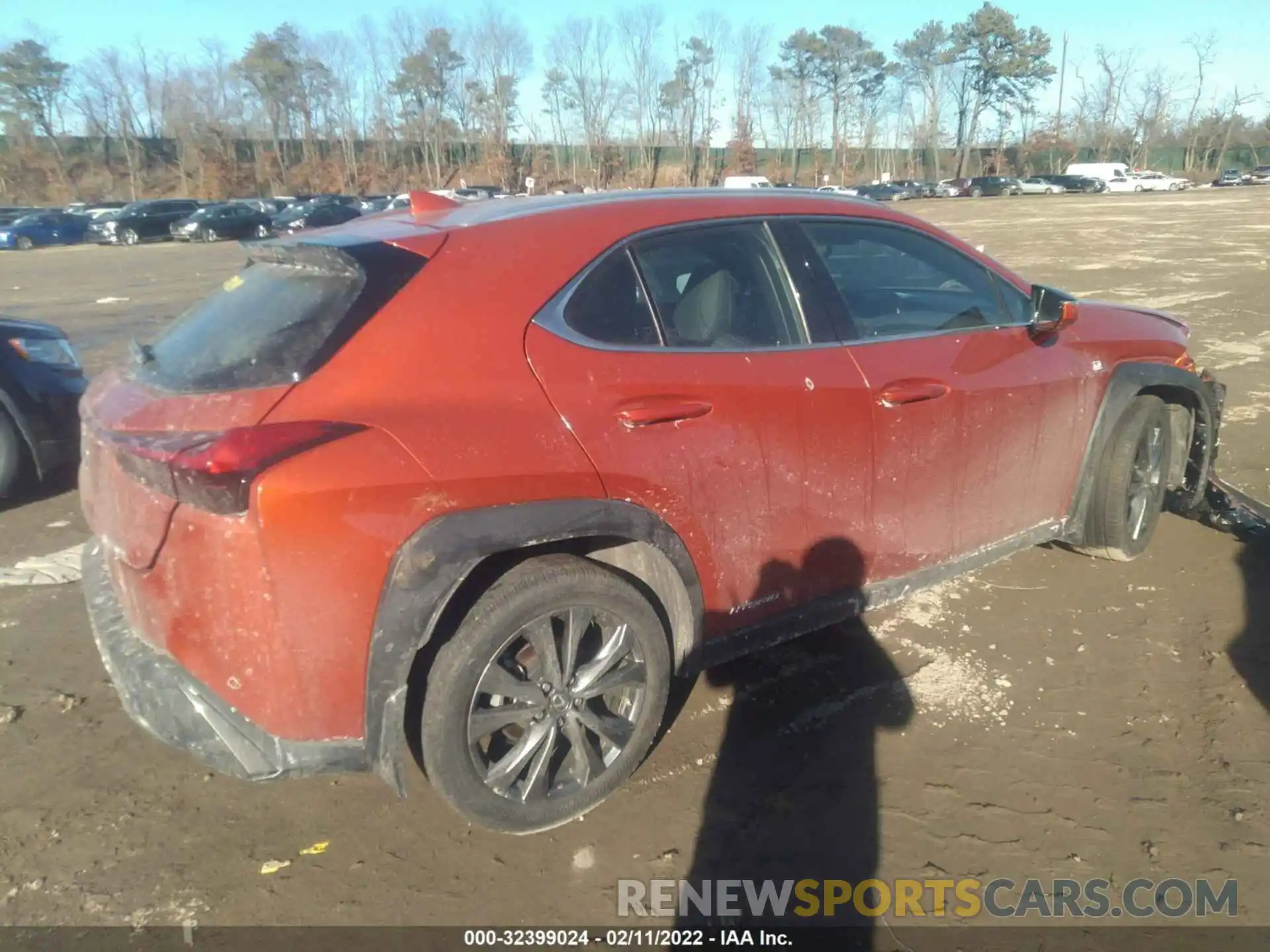 4 Photograph of a damaged car JTHU9JBH8K2002570 LEXUS UX 2019