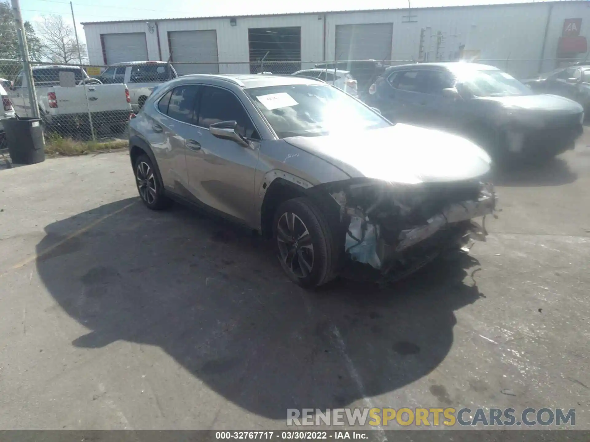 1 Photograph of a damaged car JTHU9JBH8K2013696 LEXUS UX 2019