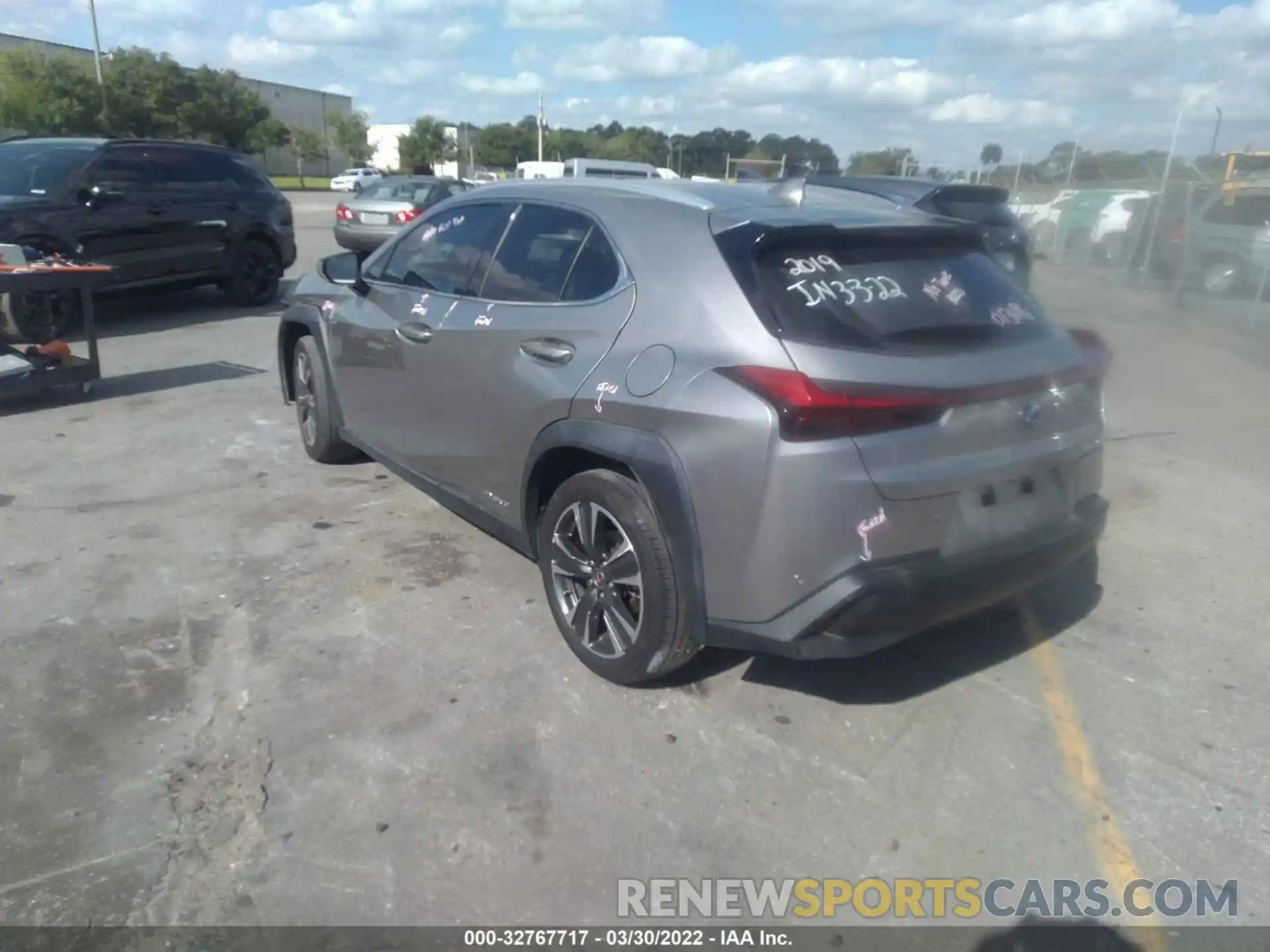 3 Photograph of a damaged car JTHU9JBH8K2013696 LEXUS UX 2019