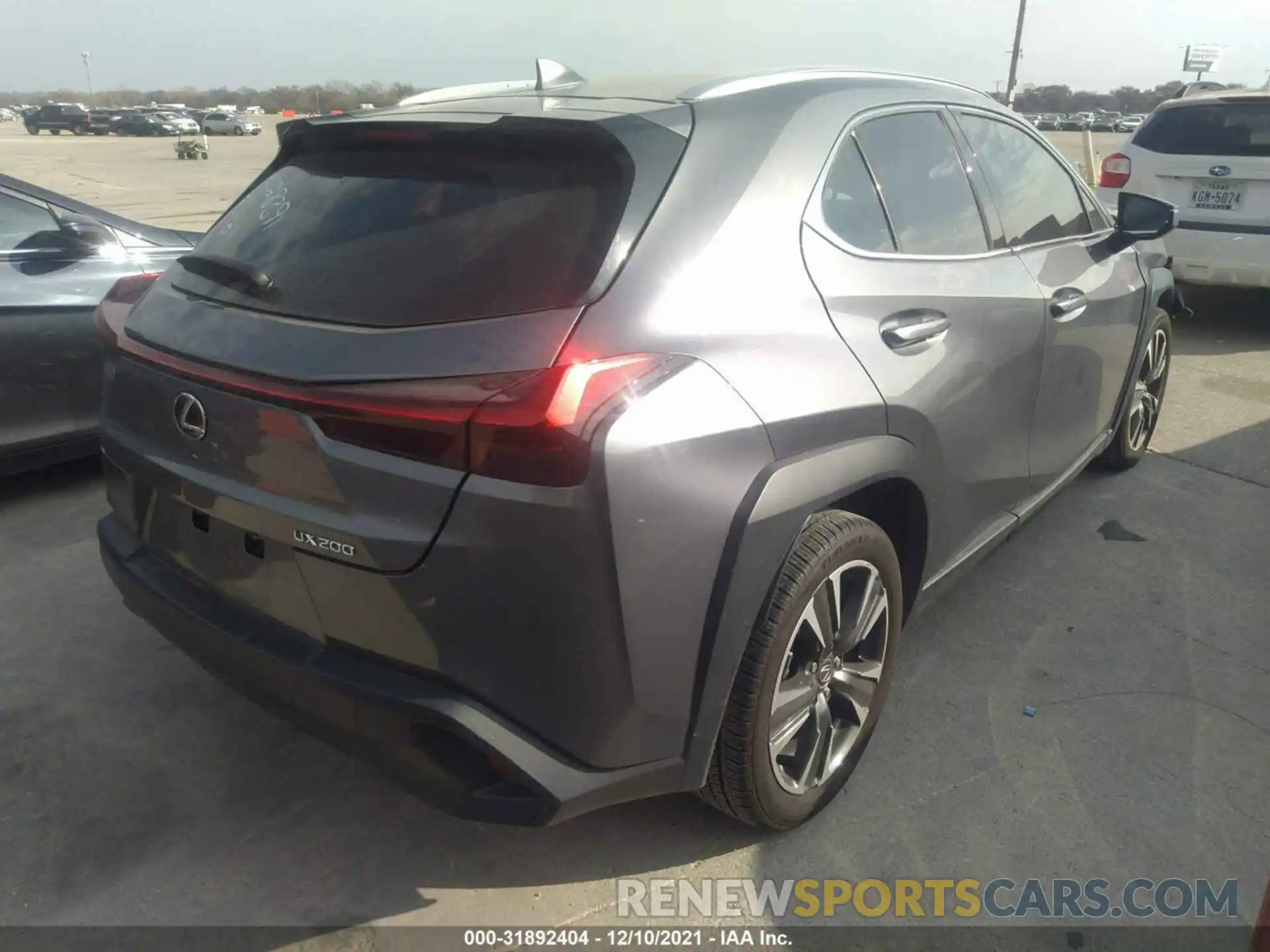 4 Photograph of a damaged car JTHY3JBH4K2013472 LEXUS UX 2019