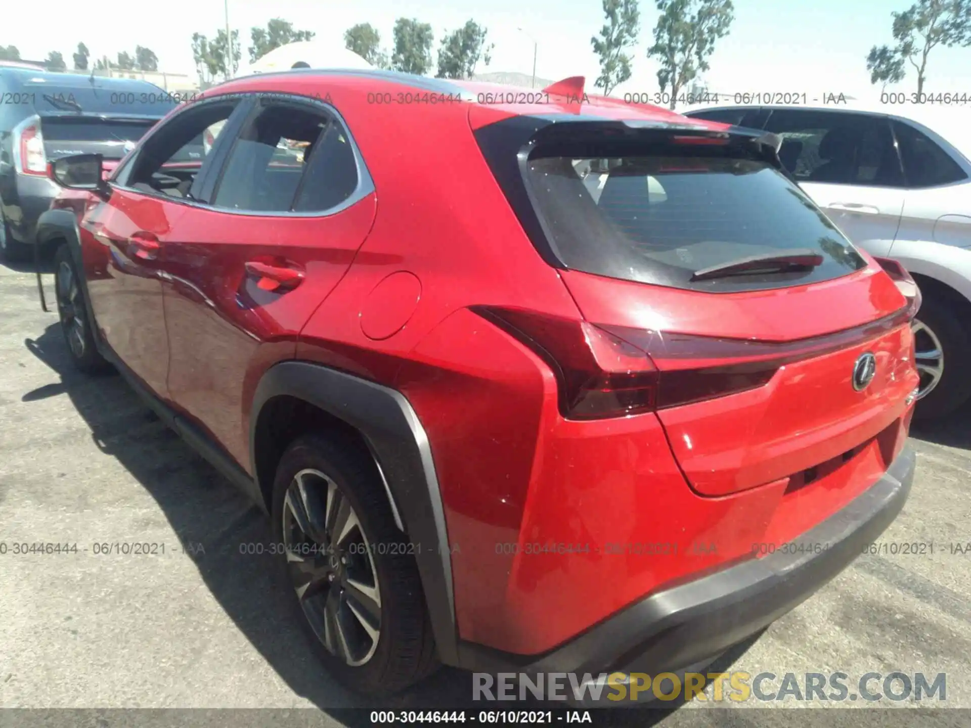 3 Photograph of a damaged car JTHY3JBH5K2016073 LEXUS UX 2019