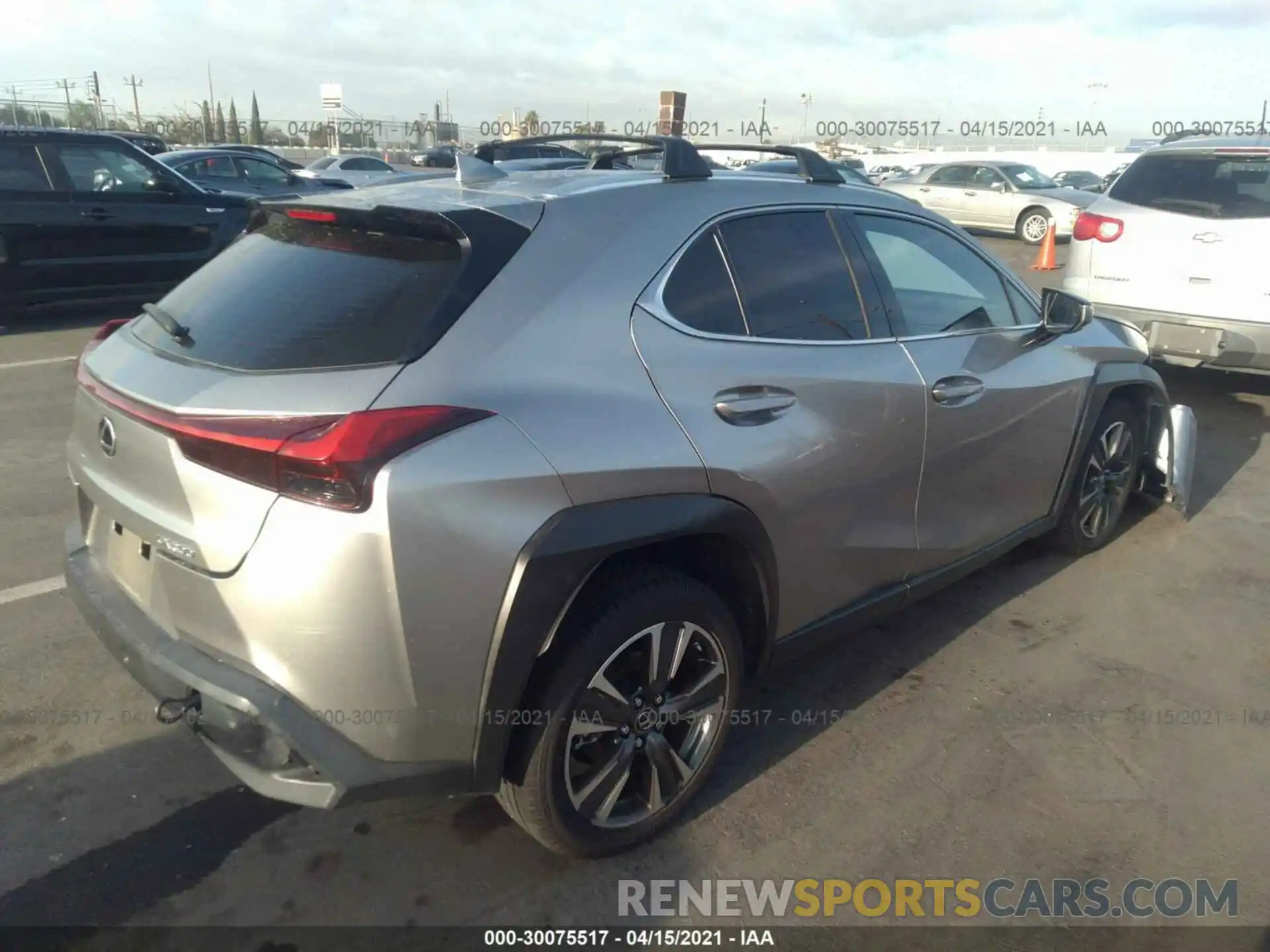 4 Photograph of a damaged car JTHY3JBH6K2000495 LEXUS UX 2019