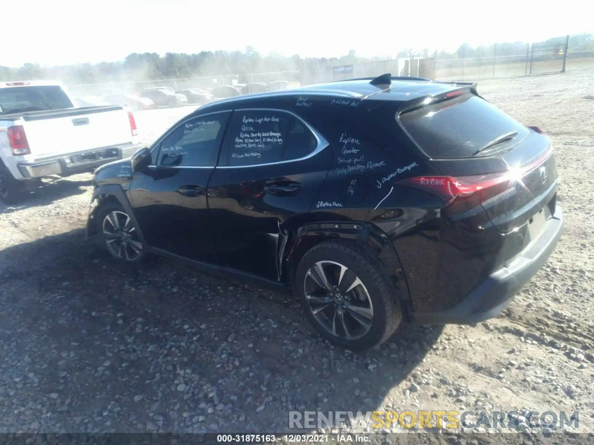 3 Photograph of a damaged car JTHY3JBH6K2005857 LEXUS UX 2019