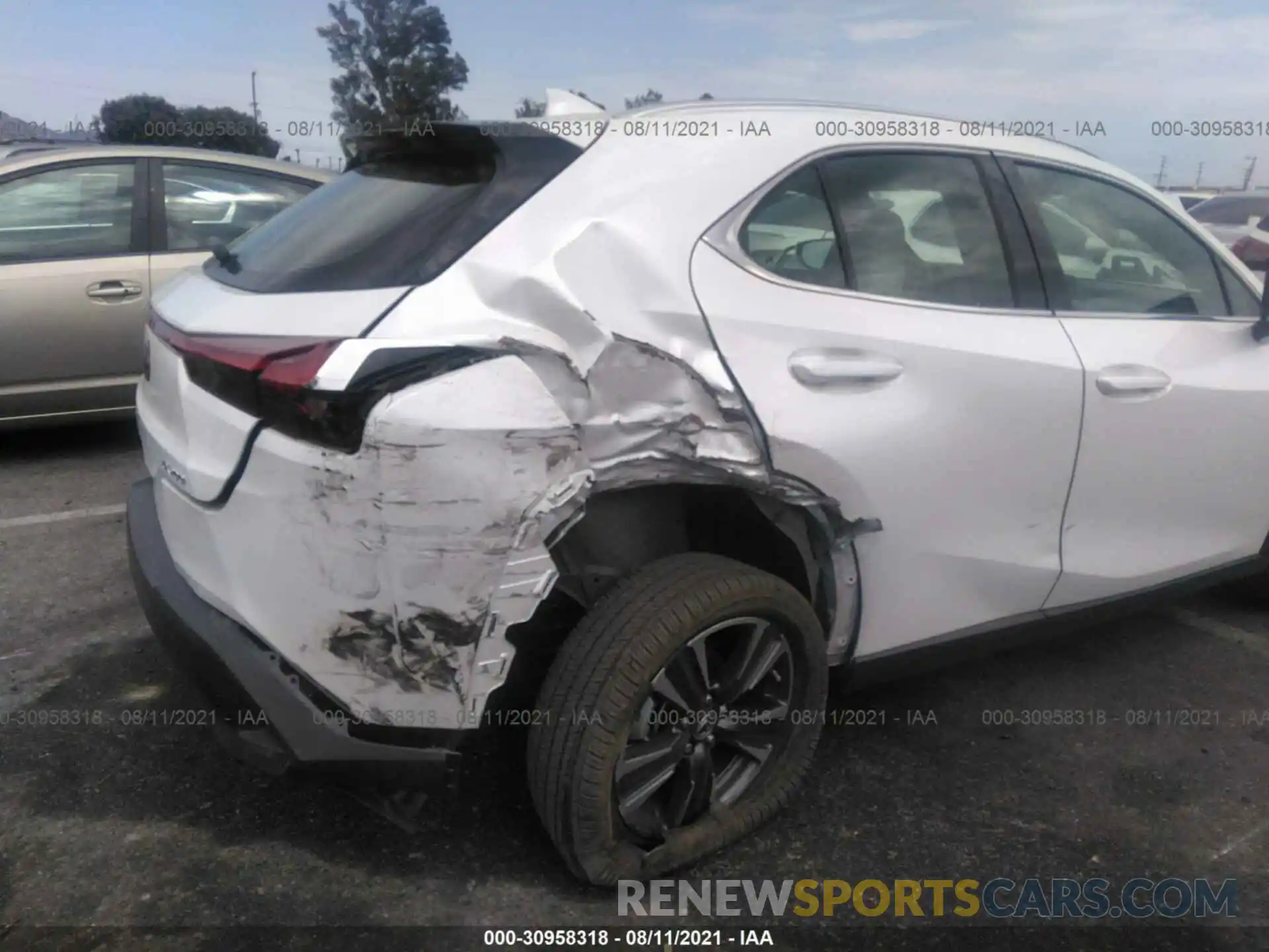 6 Photograph of a damaged car JTHY3JBH7K2014857 LEXUS UX 2019