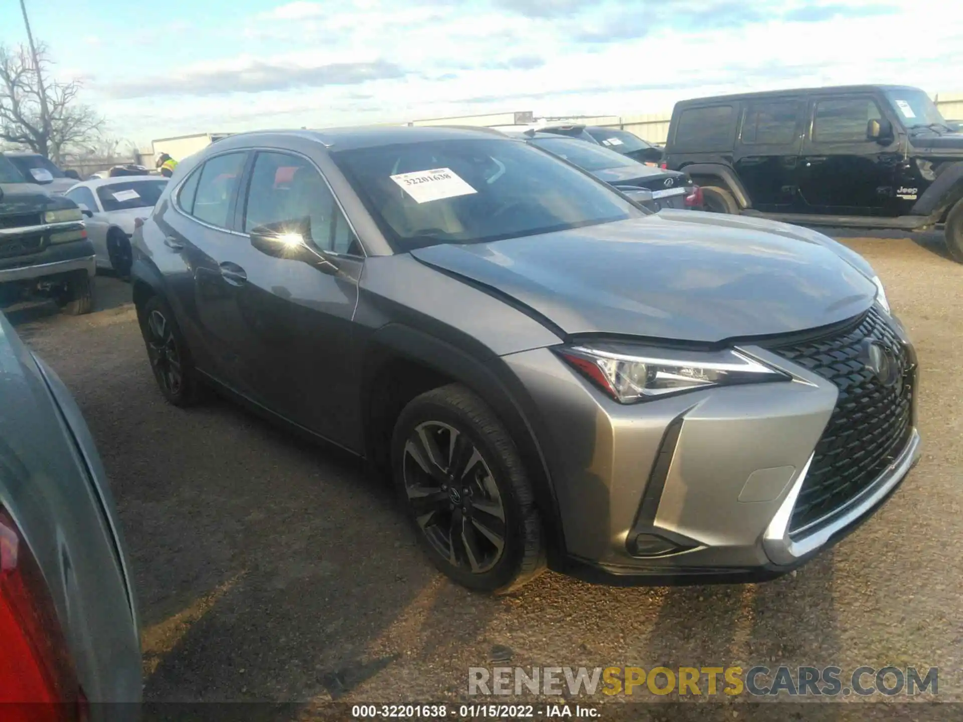 1 Photograph of a damaged car JTHY3JBH9K2019056 LEXUS UX 2019