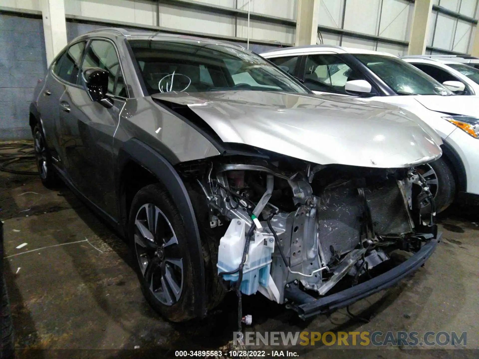 1 Photograph of a damaged car 00HP9JBH5L2031328 LEXUS UX 2020