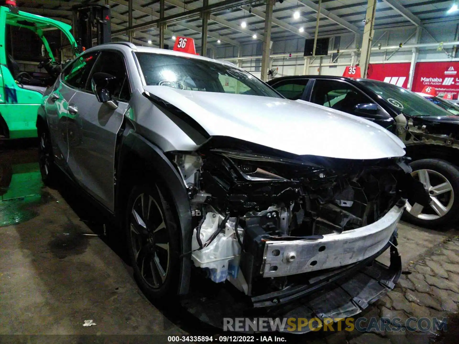 1 Photograph of a damaged car 00HX9JBH3L2033739 LEXUS UX 2020