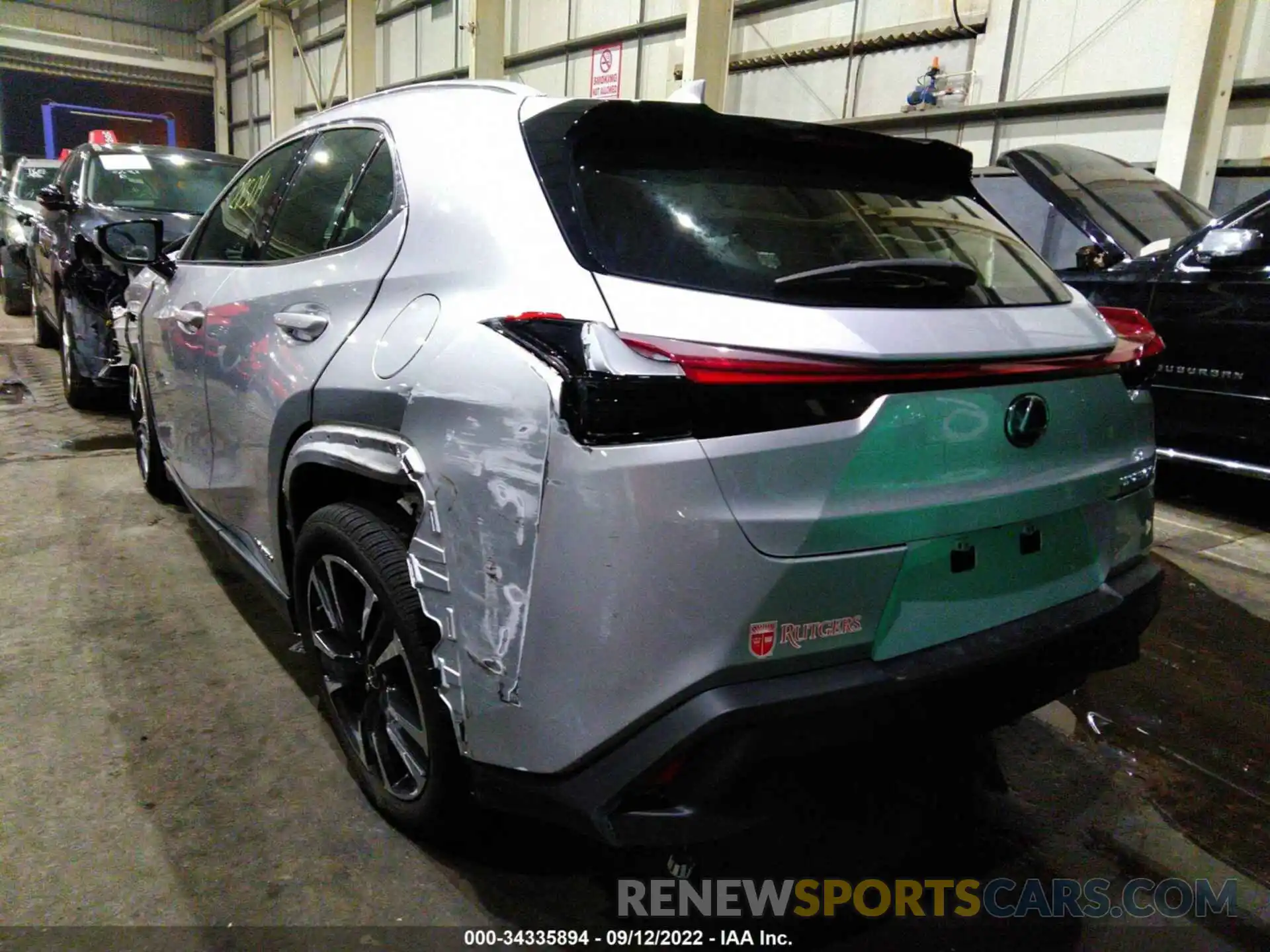 3 Photograph of a damaged car 00HX9JBH3L2033739 LEXUS UX 2020