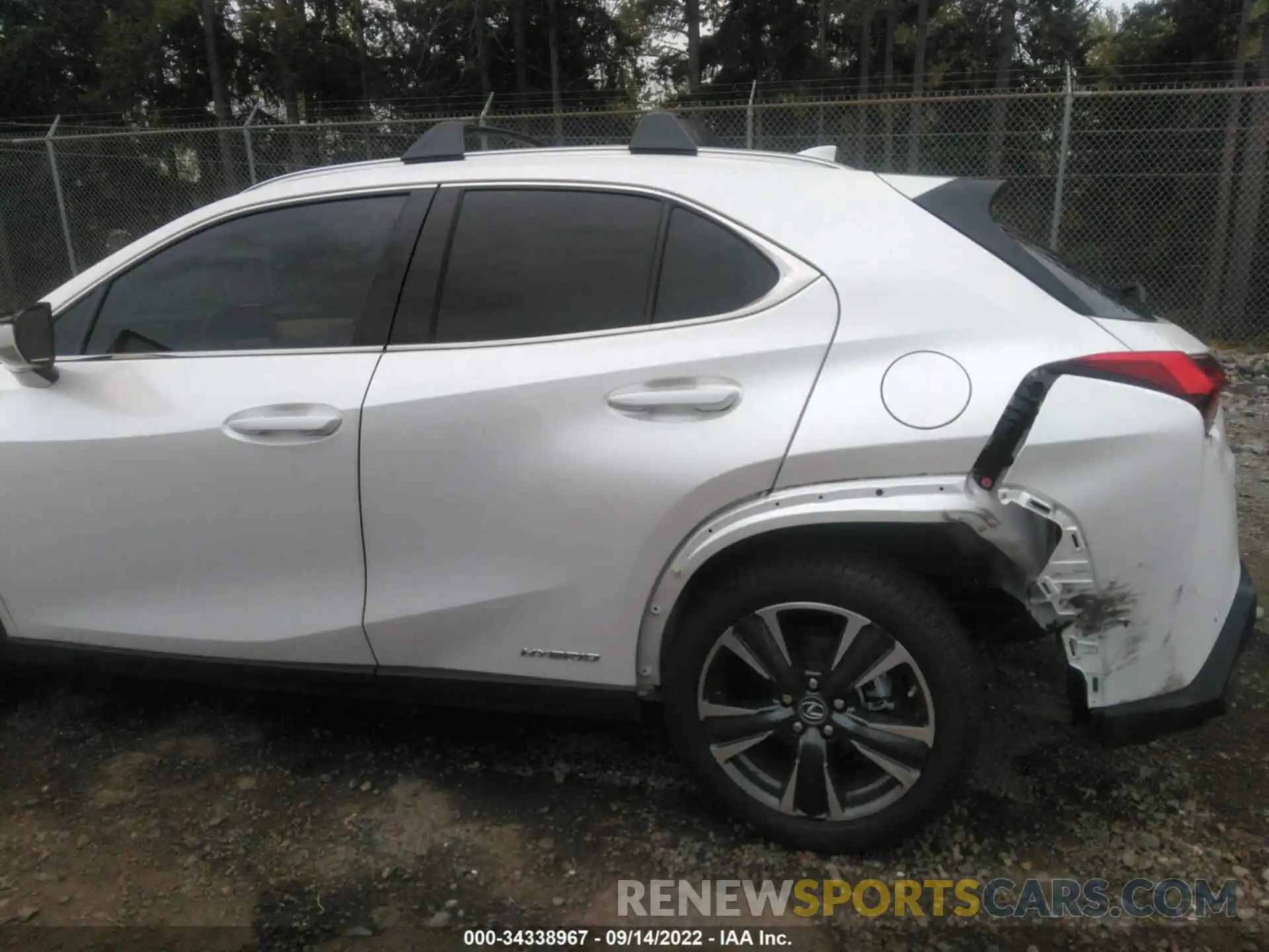 6 Photograph of a damaged car JTHL9JBH9L2036210 LEXUS UX 2020