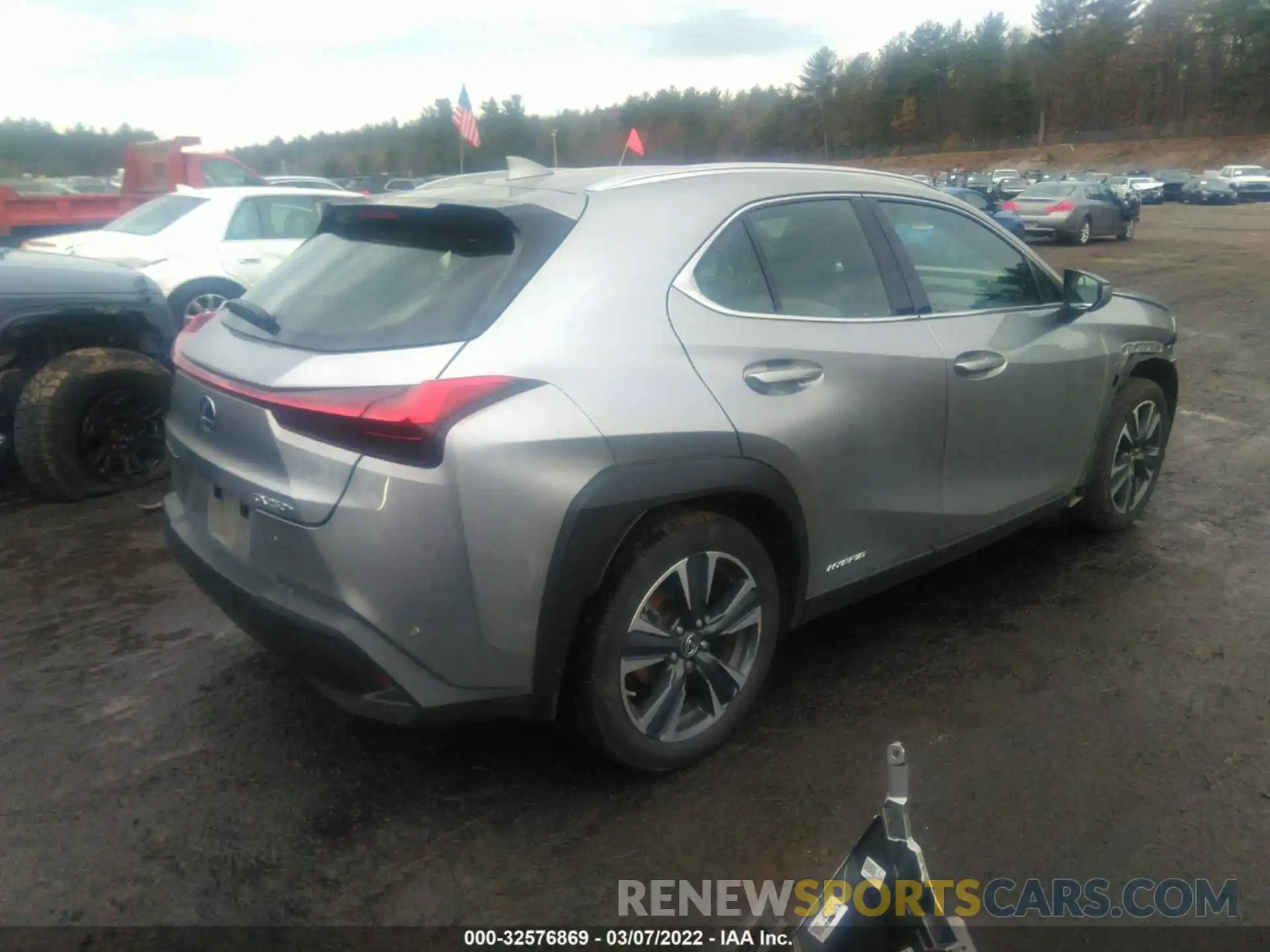 4 Photograph of a damaged car JTHP9JBH2L2022442 LEXUS UX 2020