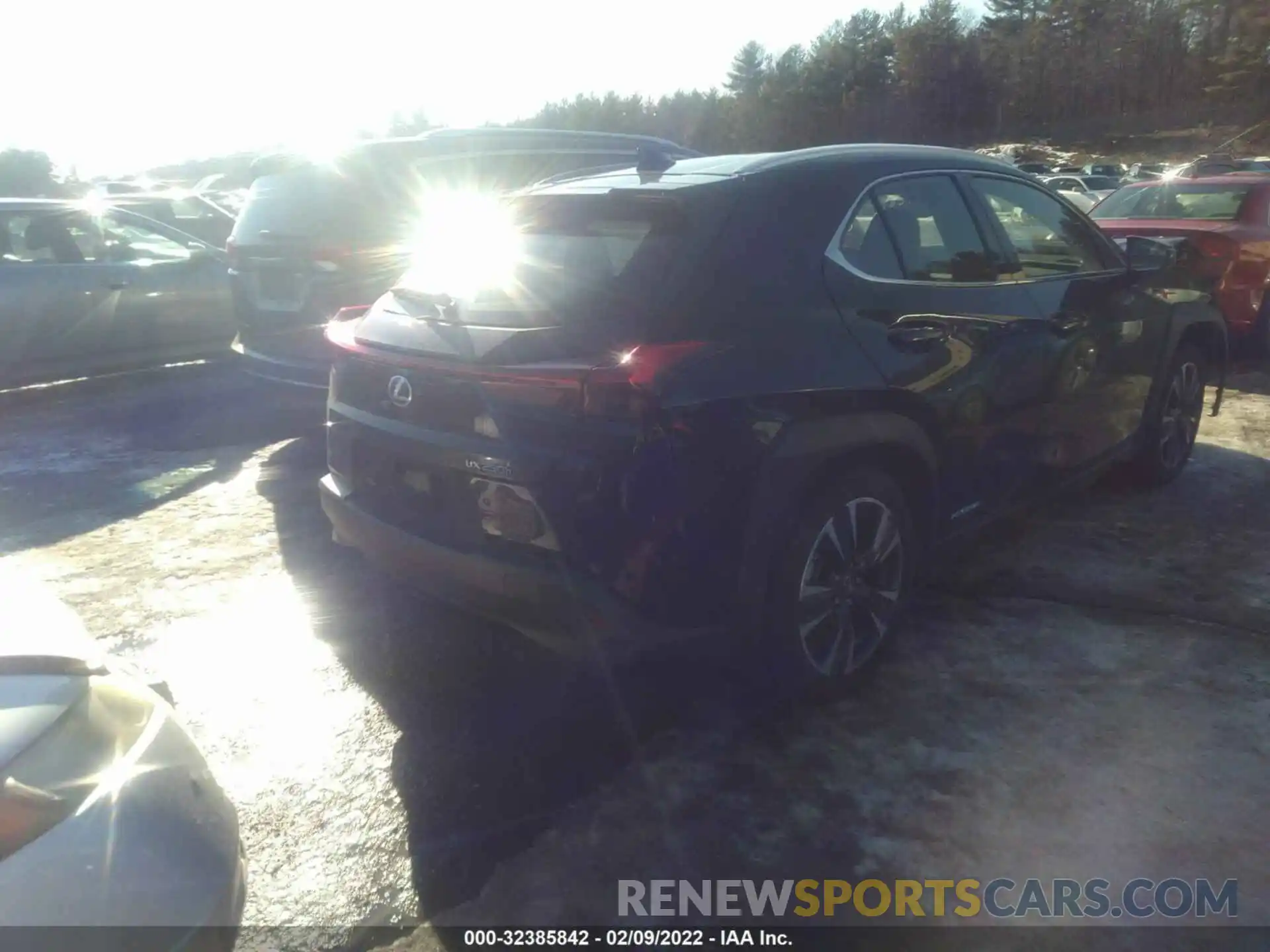 4 Photograph of a damaged car JTHP9JBH3L2035264 LEXUS UX 2020