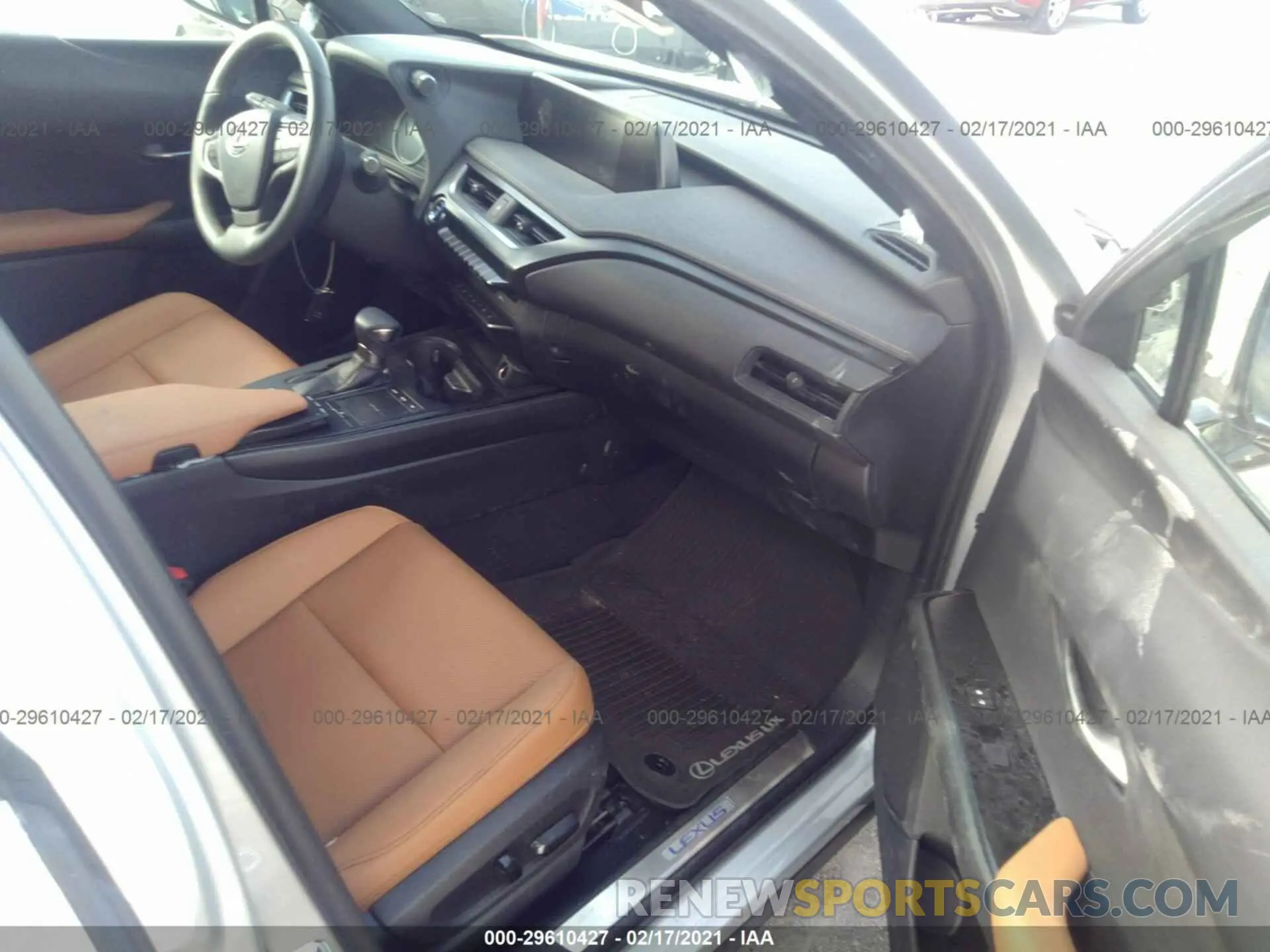 5 Photograph of a damaged car JTHP9JBH7L2032559 LEXUS UX 2020