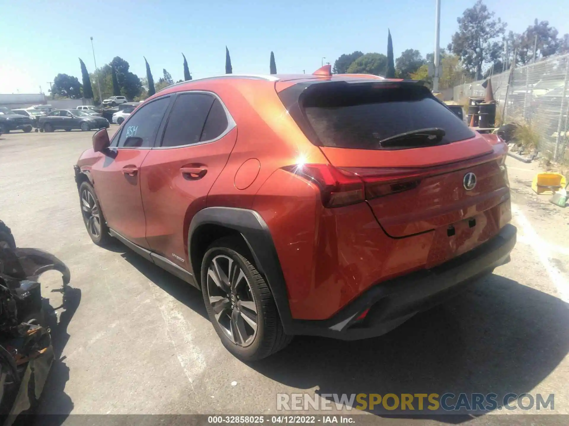 3 Photograph of a damaged car JTHP9JBHXL2022611 LEXUS UX 2020