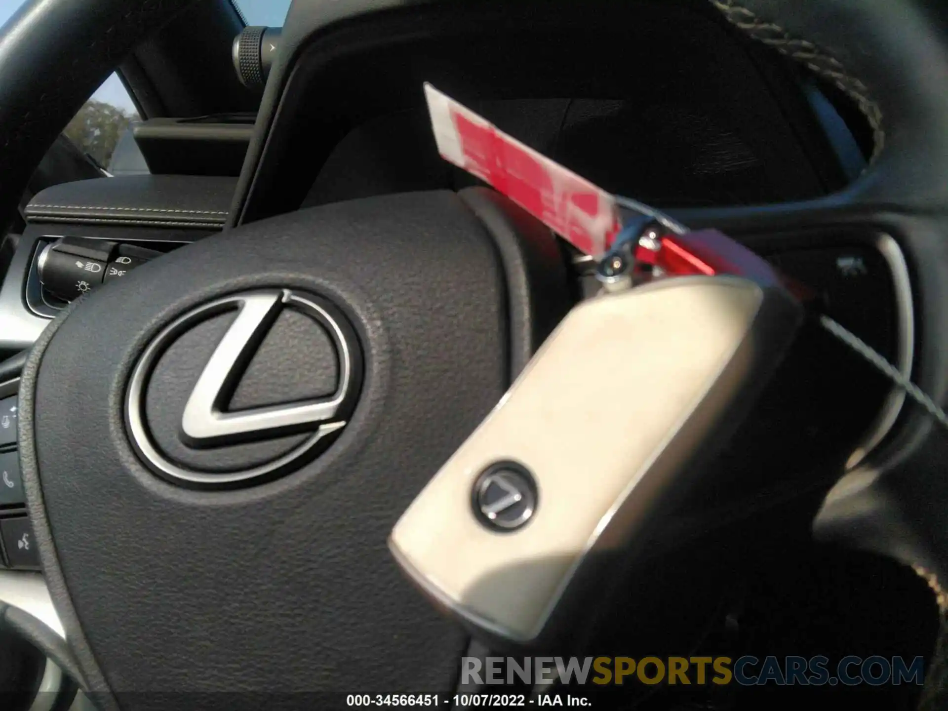 11 Photograph of a damaged car JTHX3JBH0L2024157 LEXUS UX 2020